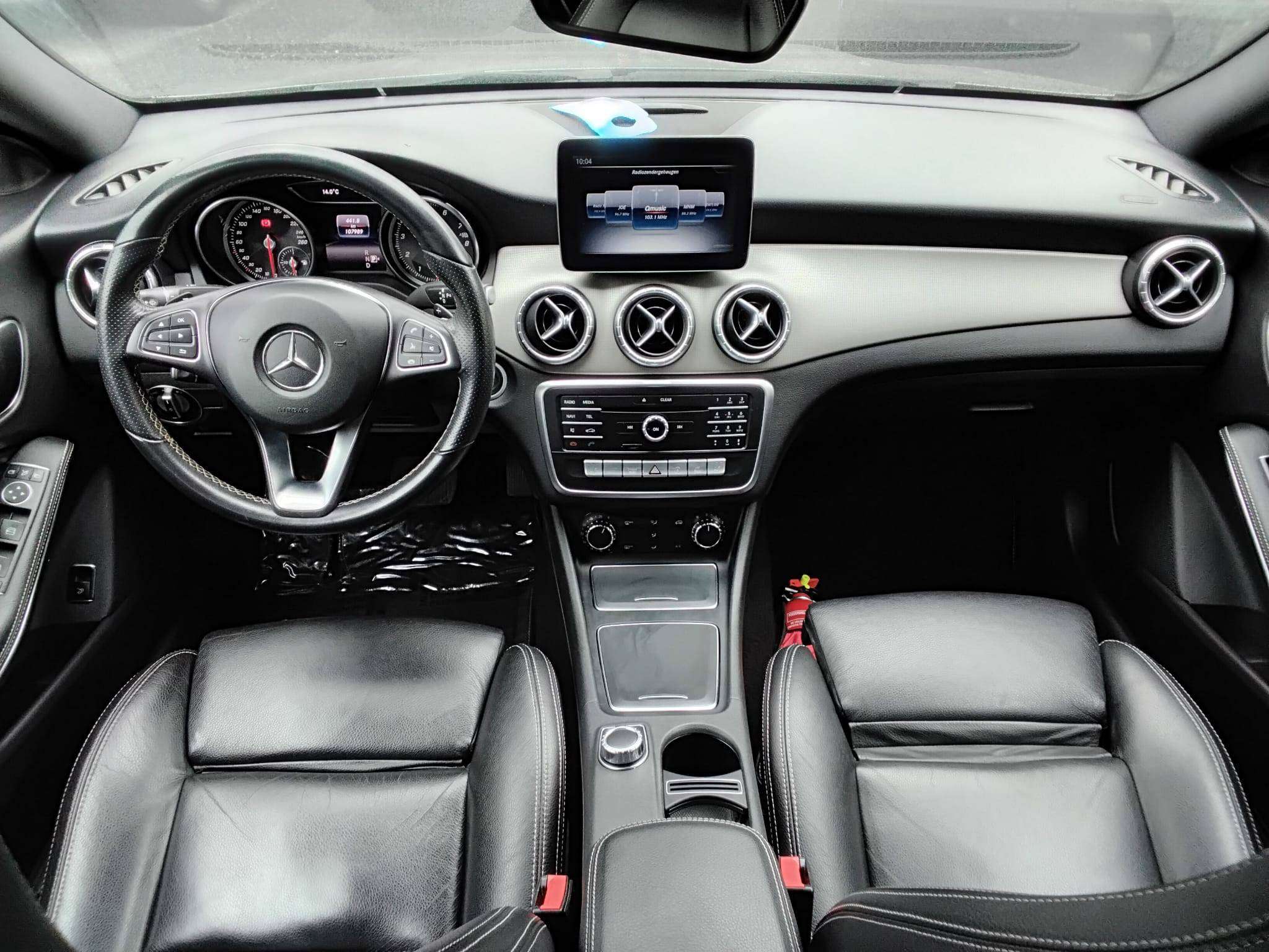 Mercedes-Benz CLA 180 CAM PARKHULP V&A NAVI BLUETOOTH CRUISE