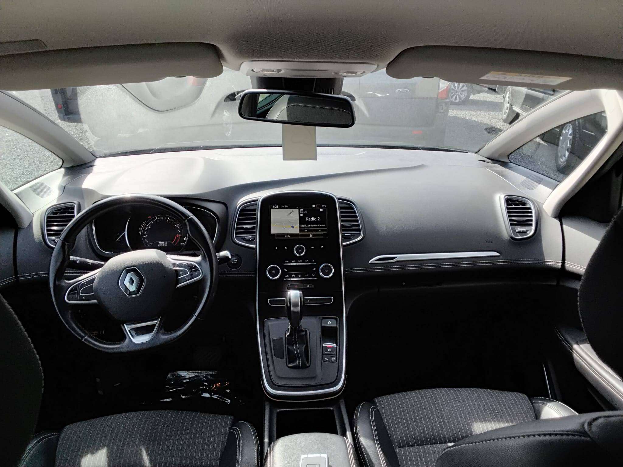Renault Scenic 1.33 TCe Intens AUTOM CAM TREKHAAK NAVI BLUET CRUISE