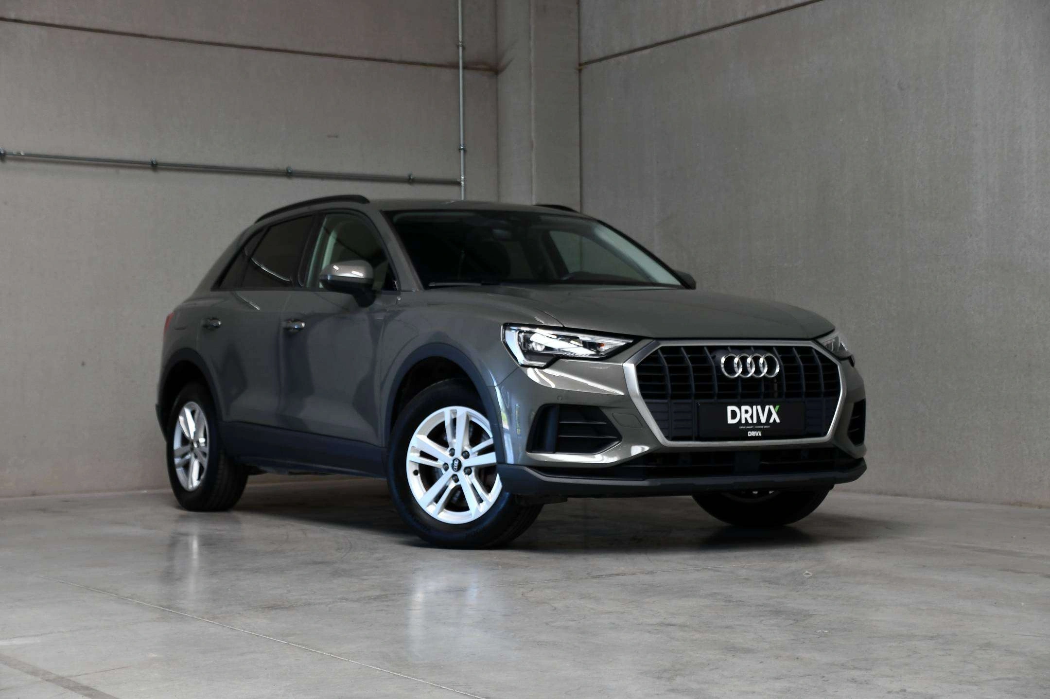 Audi Q3 Q3 Sportback PHEV l Adaptive Cruise Control l Camera l Zetelverwarming l Getinte ramen