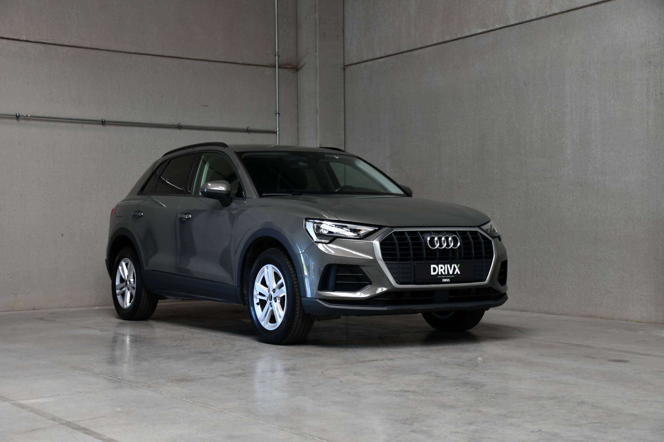 Audi Q3 Q3 Sportback PHEV l Adaptive Cruise Control l Camera l Zetelverwarming l Getinte ramen