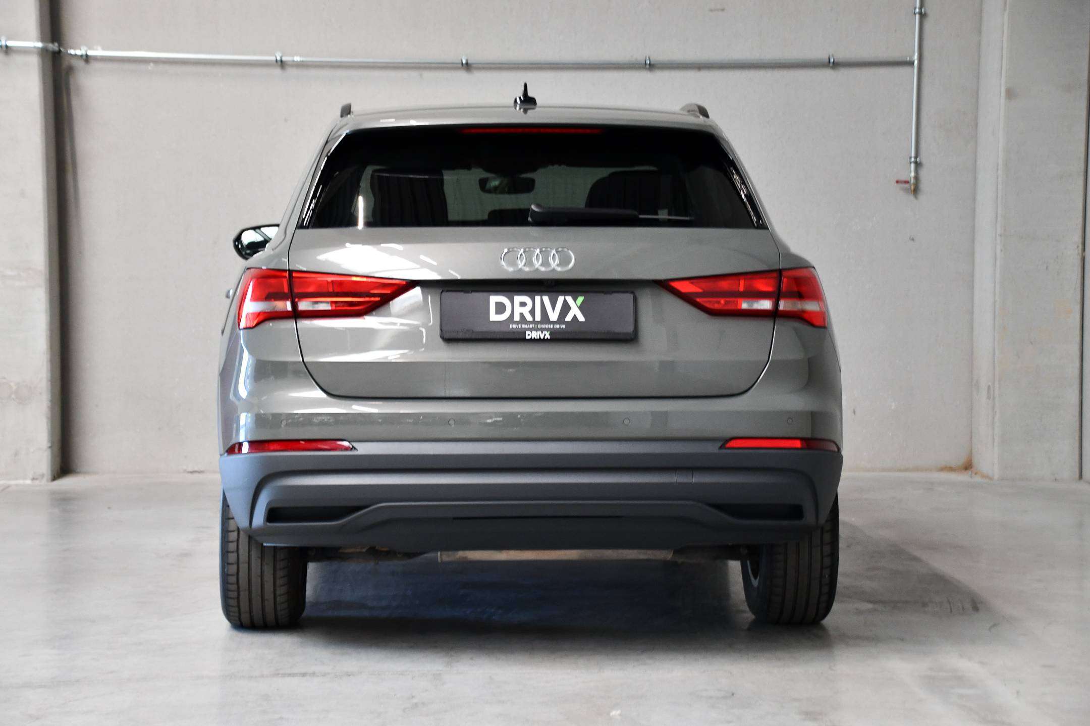 Audi Q3 Q3 Sportback PHEV l Adaptive Cruise Control l Camera l Zetelverwarming l Getinte ramen