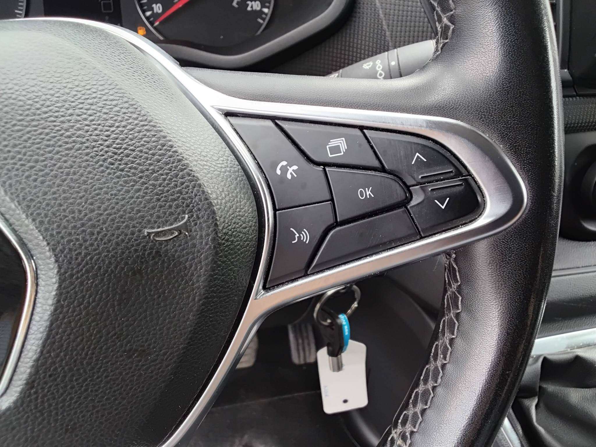 Renault Trafic L2  3PL TREKHAAK CARPLAY BLUET AIRCO CRUISE PARKHULP