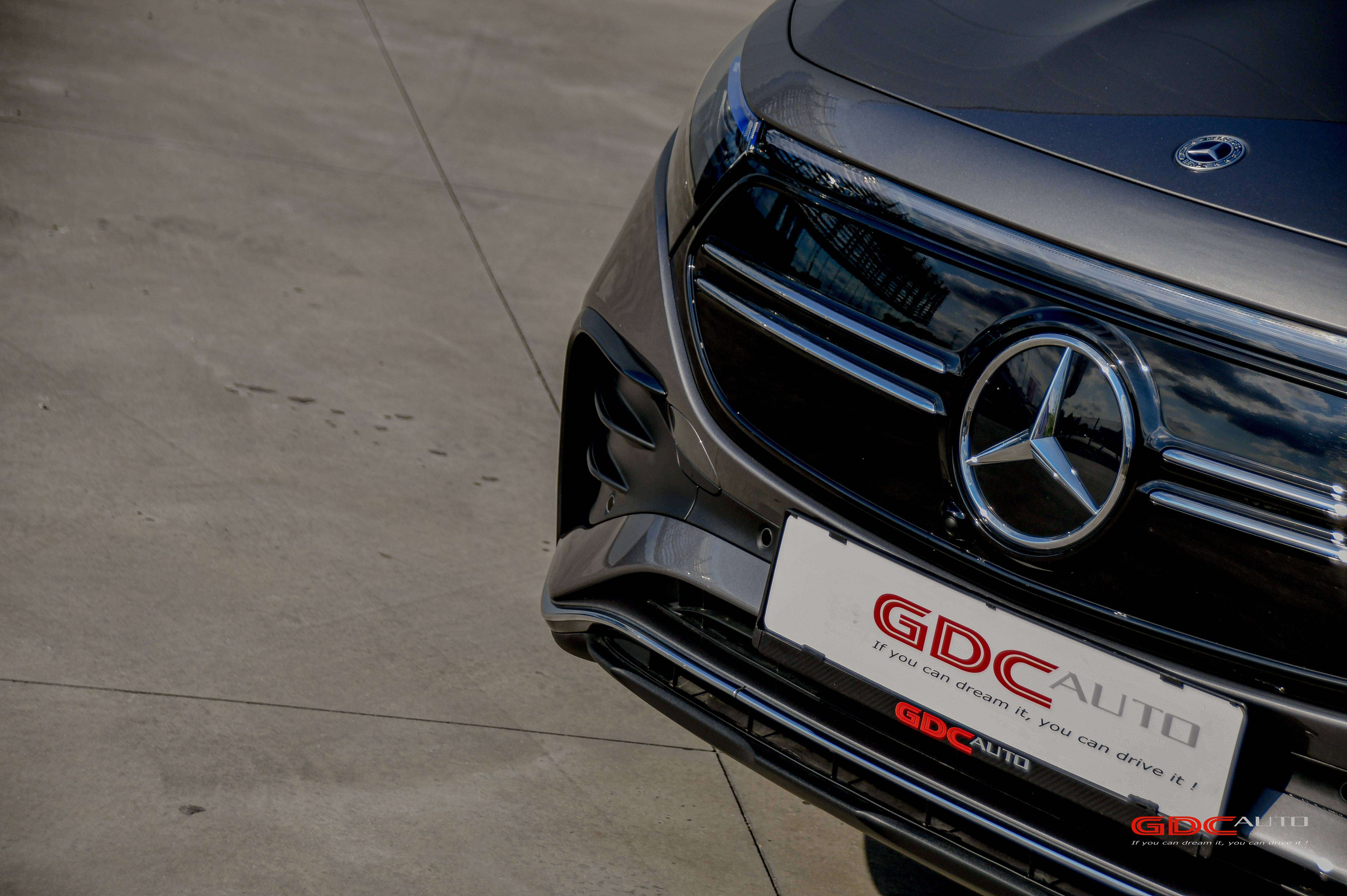 Mercedes-Benz EQB 350 AMG LINE - 4 MATIC -PANO DAK - 7PL