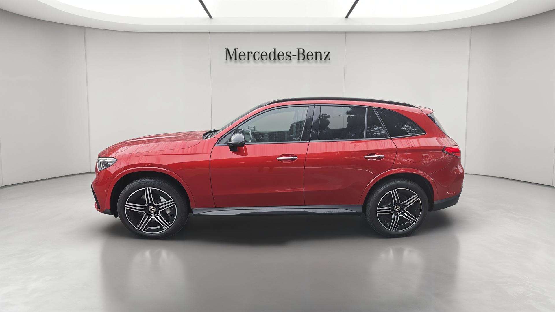 Mercedes-Benz GLC 300 GLC e 4MATIC AMG Line Line