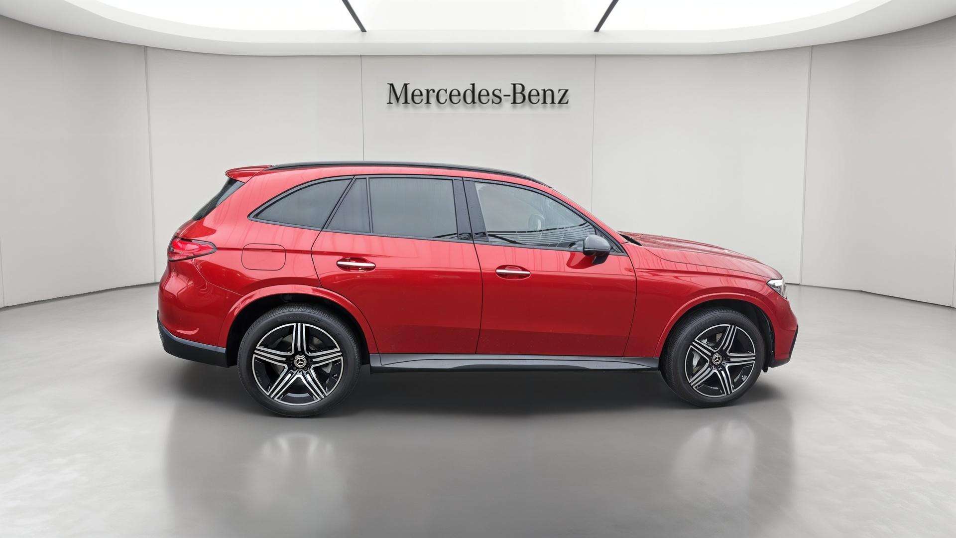 Mercedes-Benz GLC 300 GLC e 4MATIC AMG Line Line