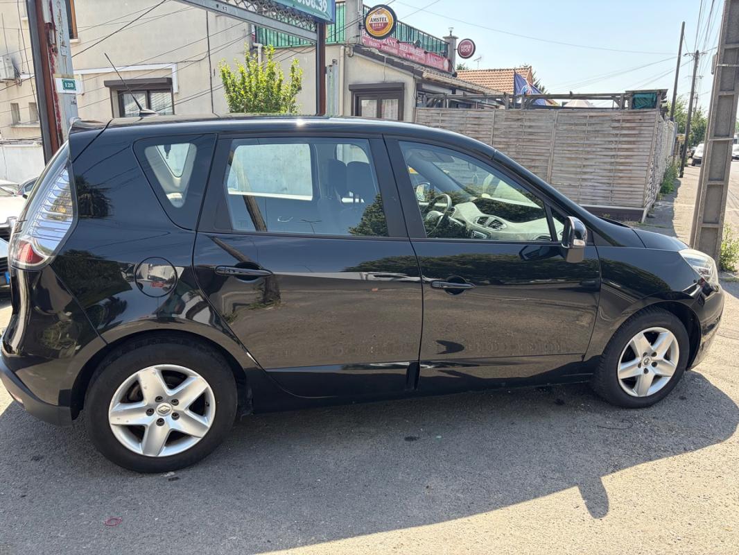 Renault Scenic III 2015 dCi1.5L SUIVI D ENTRETIEN GPS RADARS AV/AR BLUETOOTH PAYER EN 3Fois