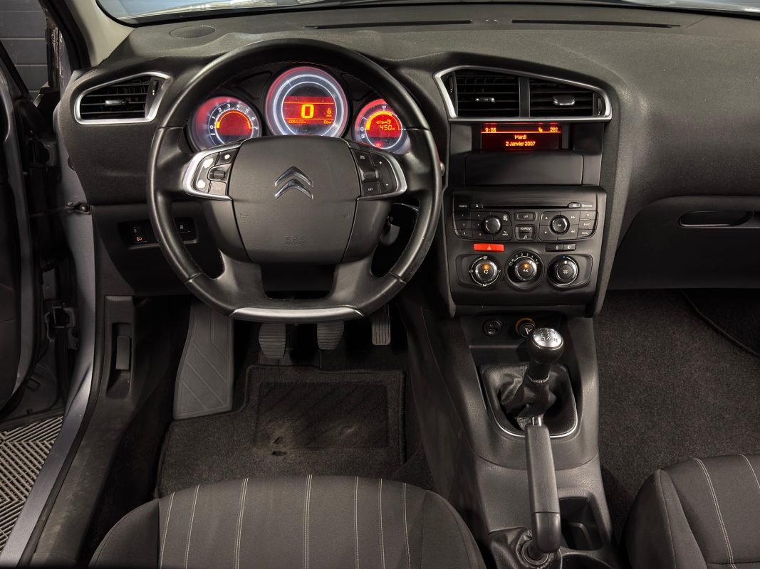 Citroen C4 II 2EME GENERATION 1.2 TURBO 110 Cv - GARANTIE 1 AN