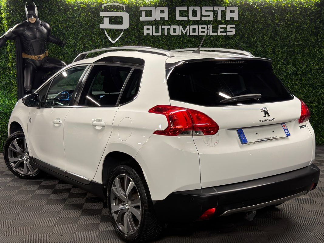 Peugeot 2008 CROSSWAY 1.2 TURBO 110 Cv ECRAN GPS TACTILE / CRIT AIR 1 - GARANTIE AN