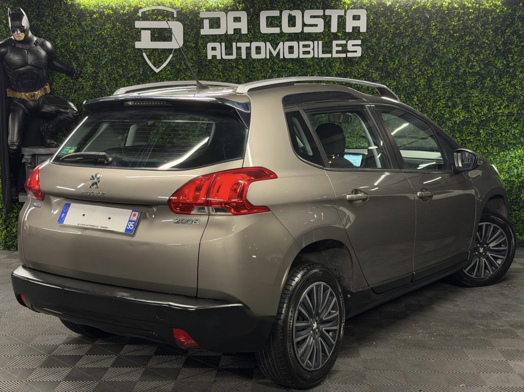 Peugeot 2008 1.6 HDI 100 Cv ECRAN GPS TACTILE / CRIT AIR 2 - GARANTIE 1 AN