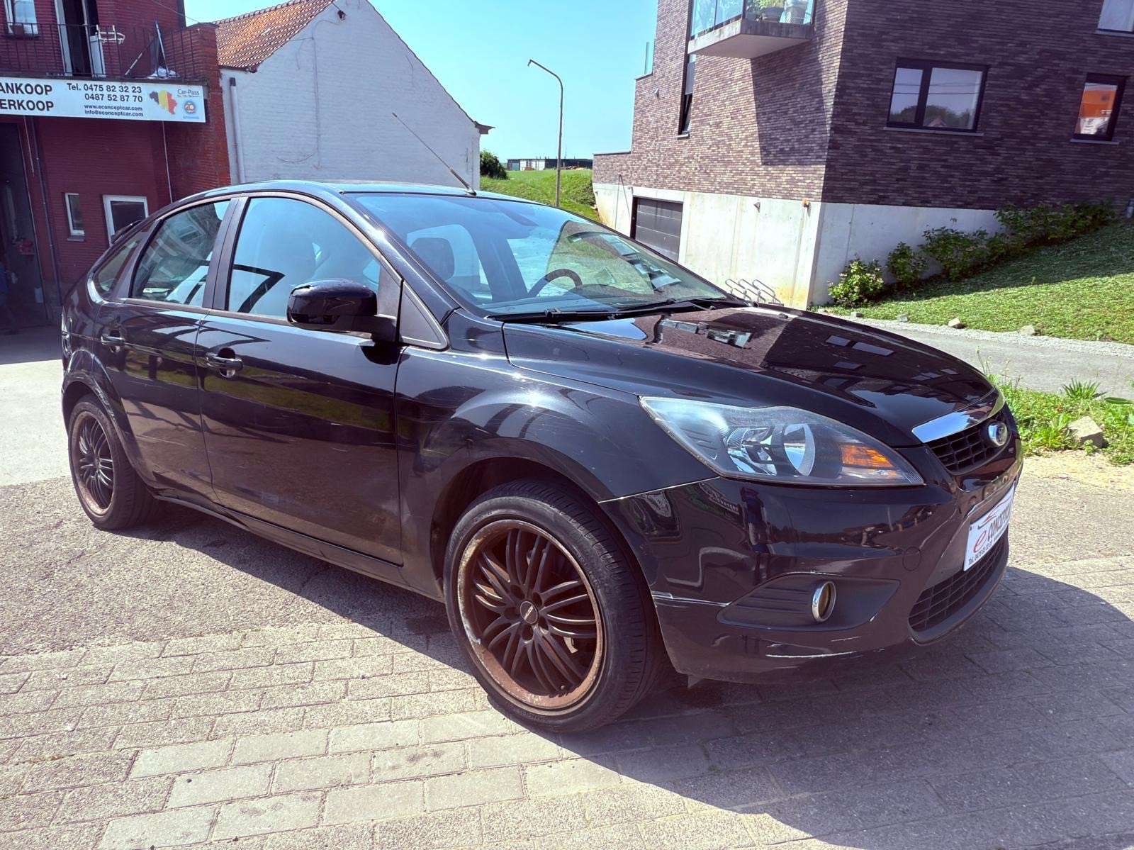 Ford Focus Focus 1.6i Titanium // EXPORT //