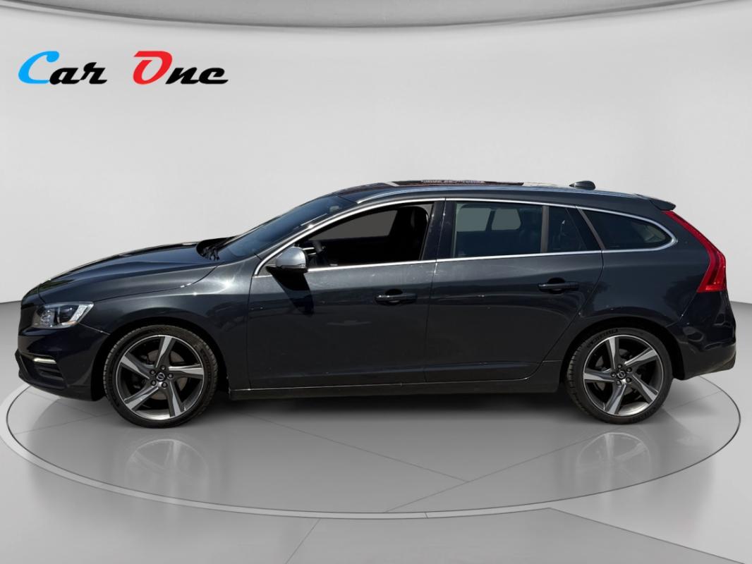 Volvo V60 D4 181 ch StopetStart R-Design Geartronic - 1ere Main Entretien Volvo