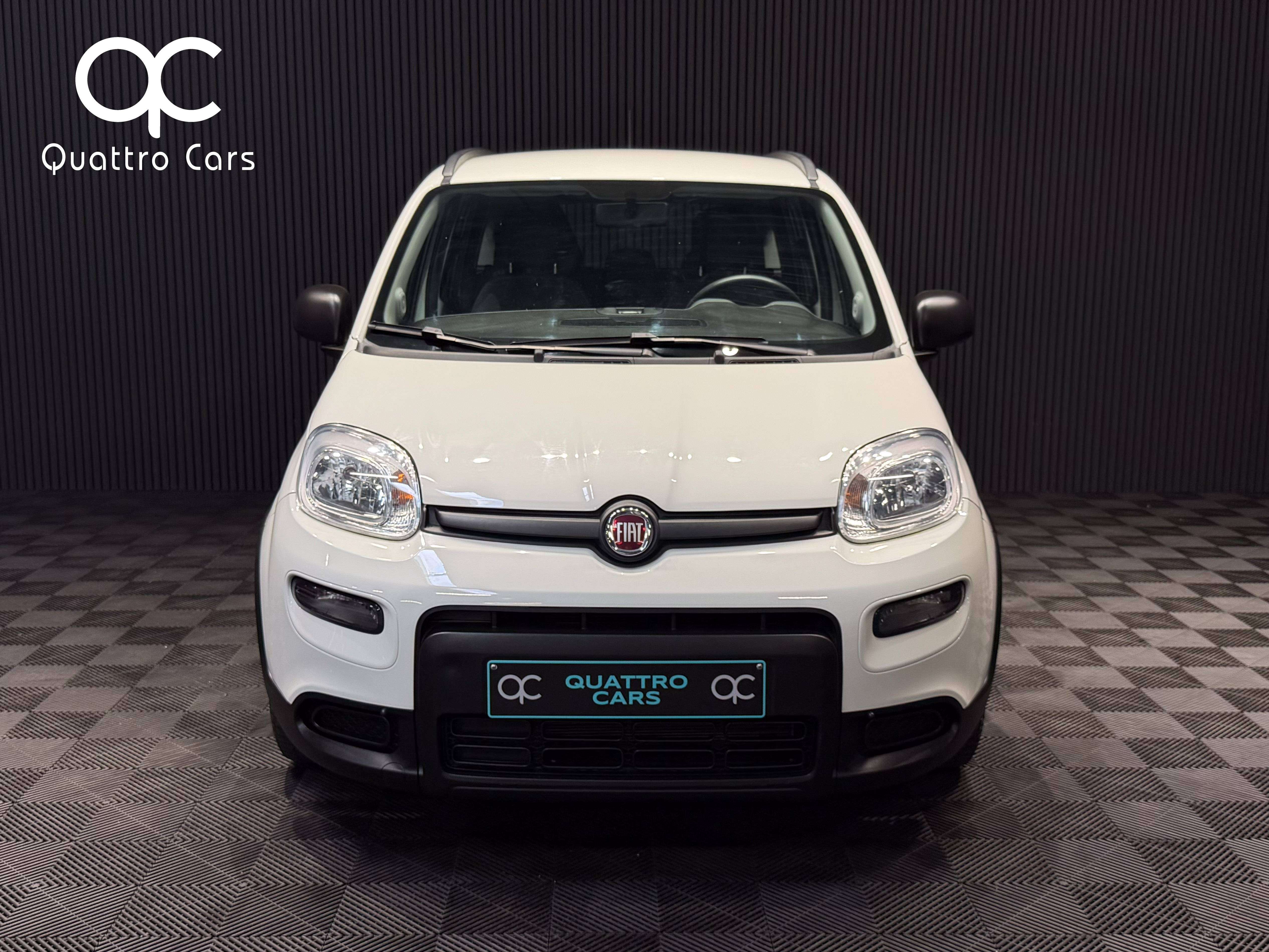 Fiat Panda 1.0i Hybrid - Clim - Bluetooth - Beau look !!