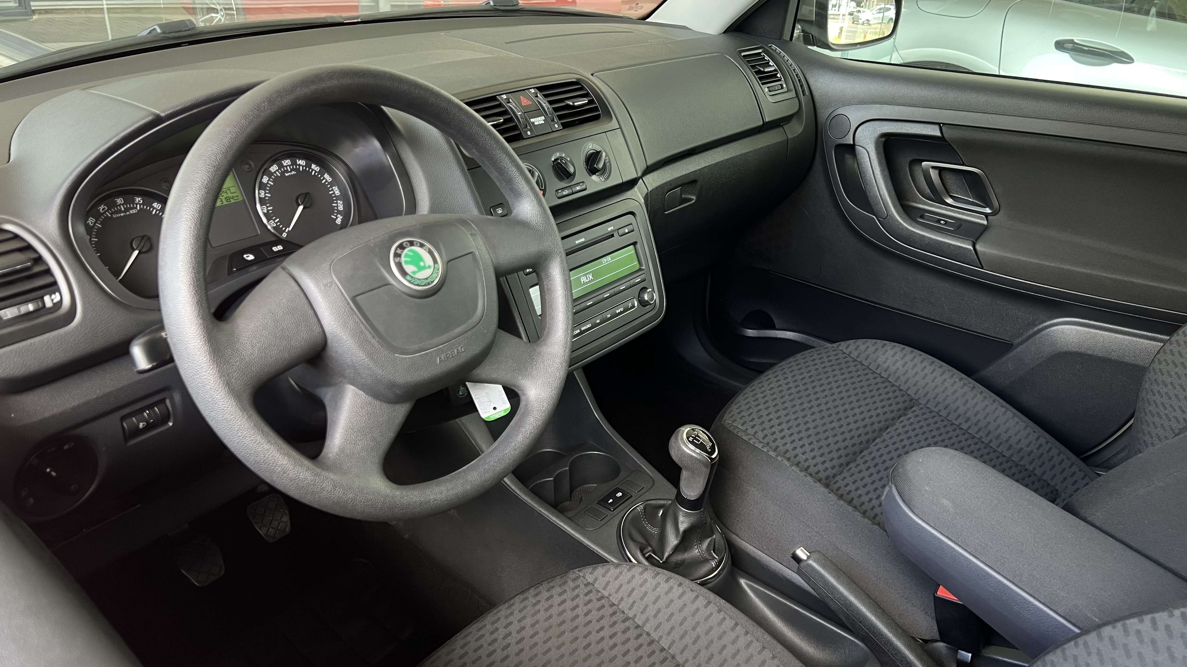Skoda Fabia Break TDi 75cv AIRCO-VE-ORD. BORD-MP3-GAR 1AN