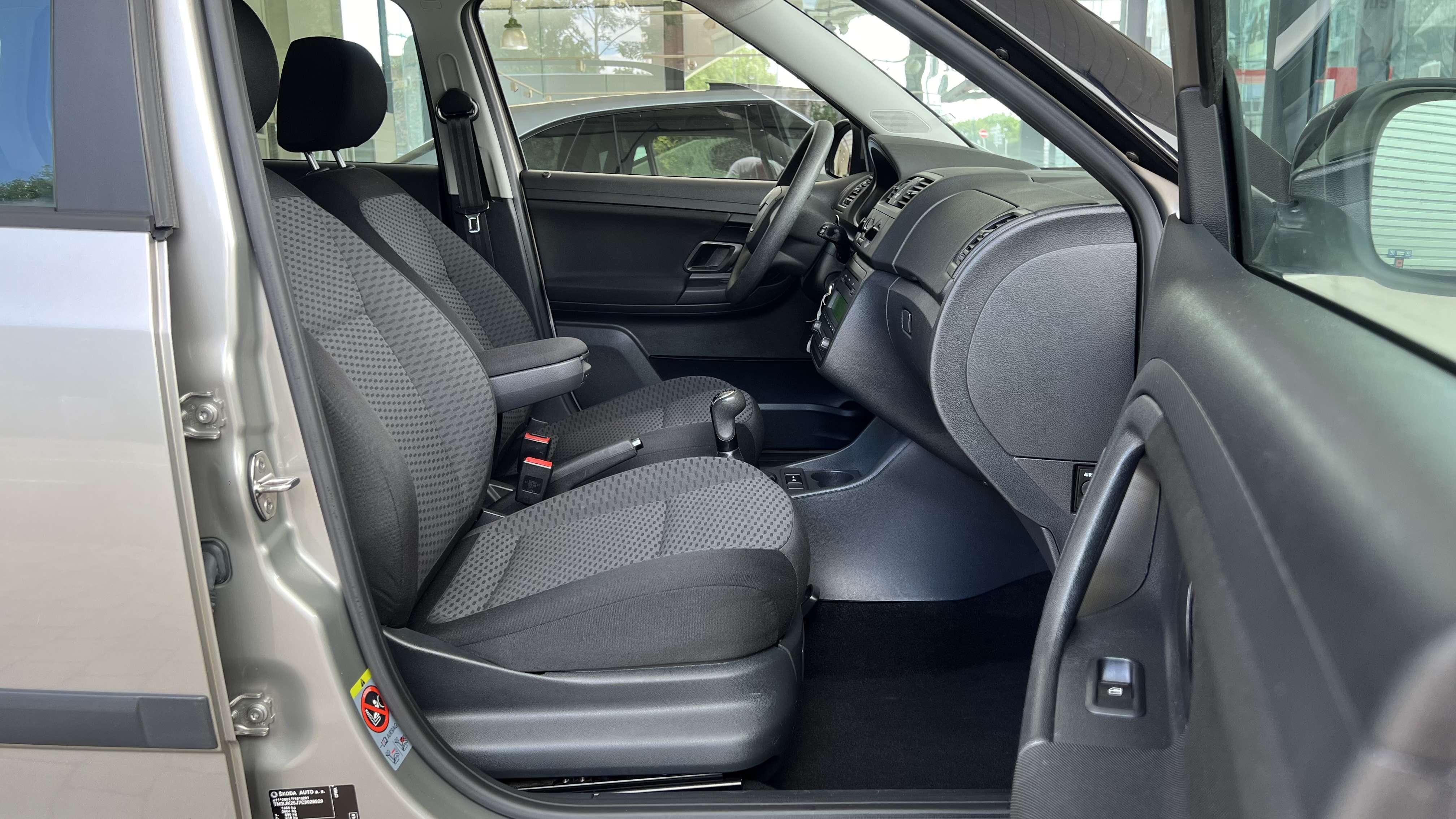 Skoda Fabia Break TDi 75cv AIRCO-VE-ORD. BORD-MP3-GAR 1AN
