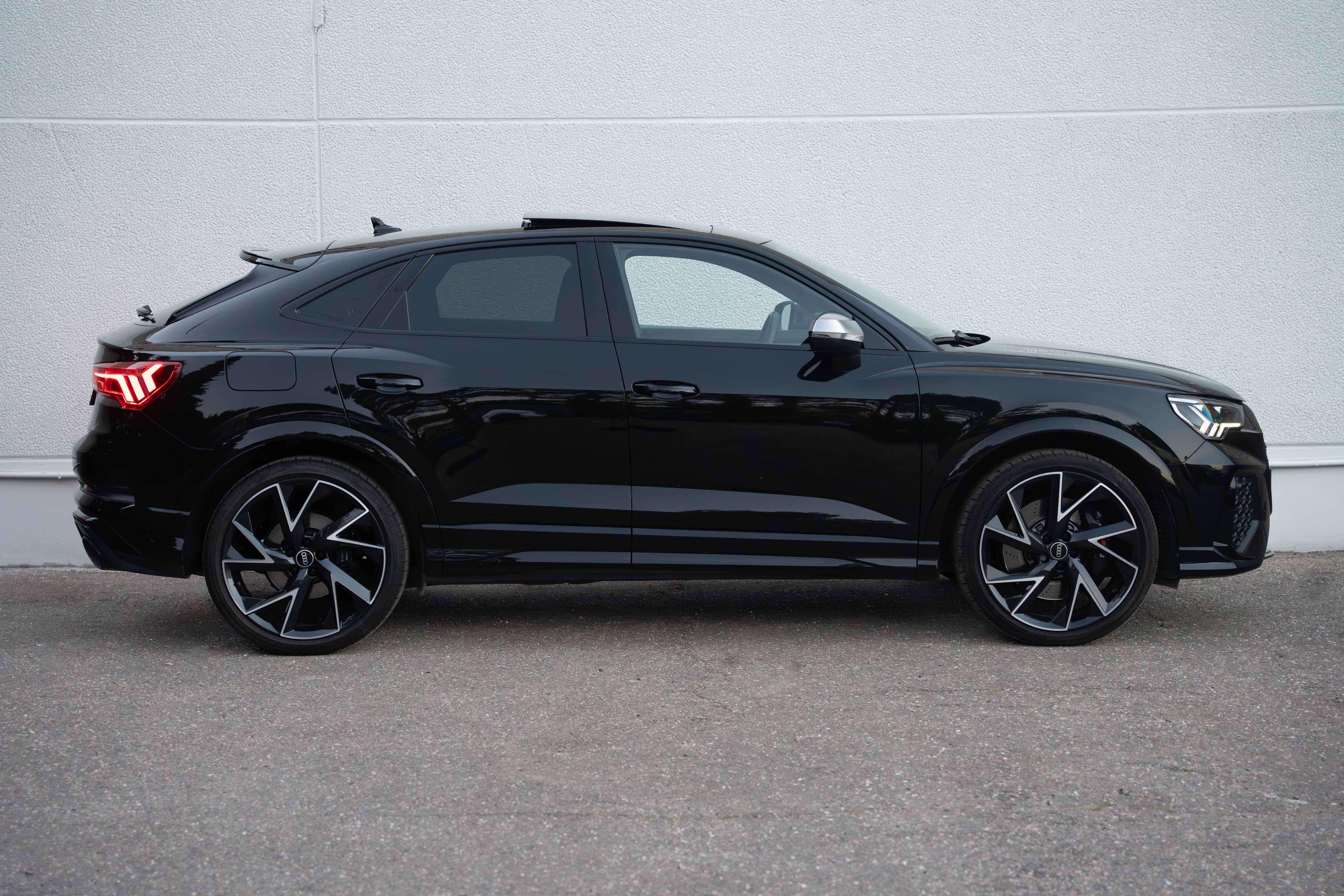 Audi RS Q3 Sportback 2.5 TFSI PANO/MATRIX/KUIPZETELS/ACC/SONOS/360°