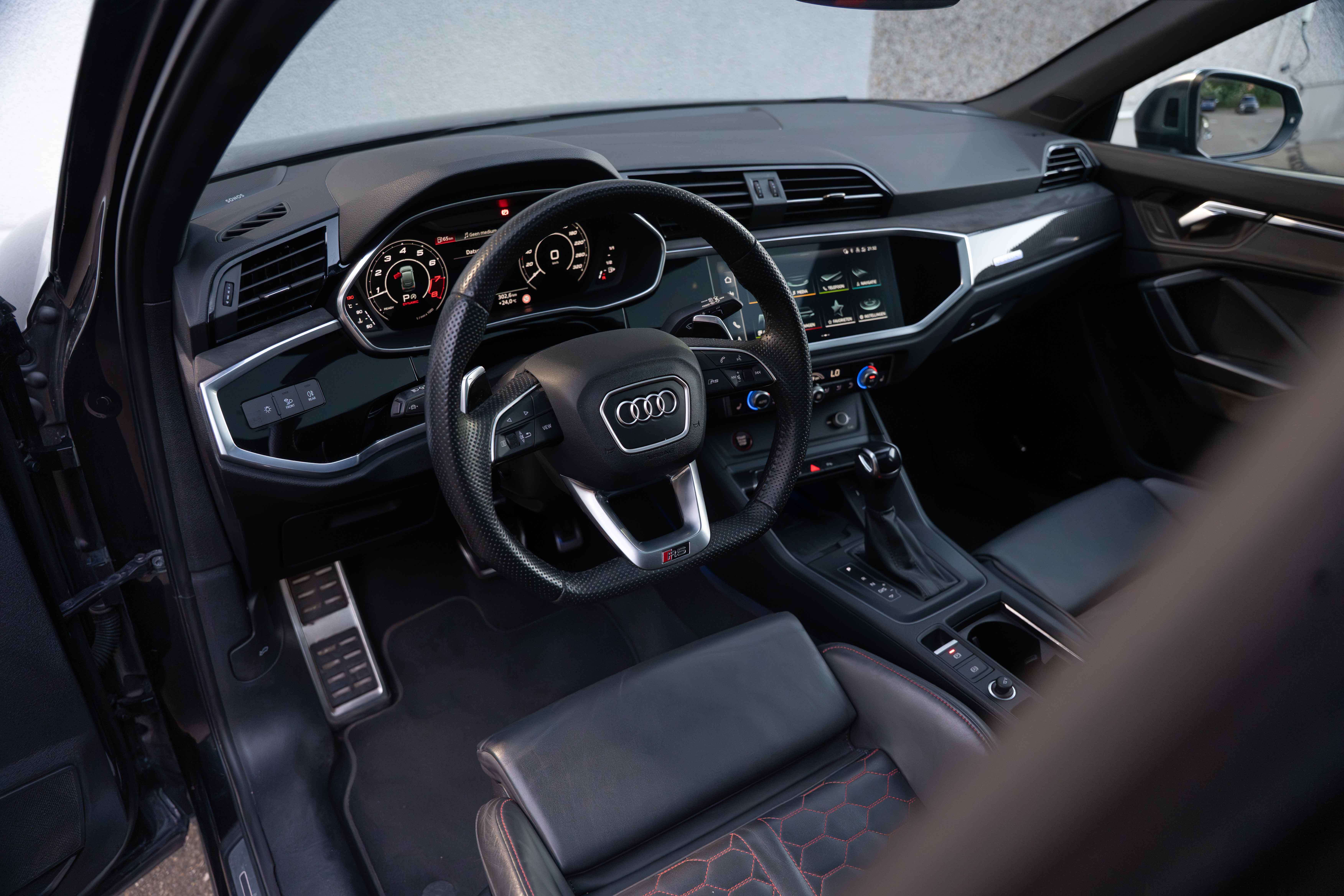 Audi RS Q3 Sportback 2.5 TFSI PANO/MATRIX/KUIPZETELS/ACC/SONOS/360°