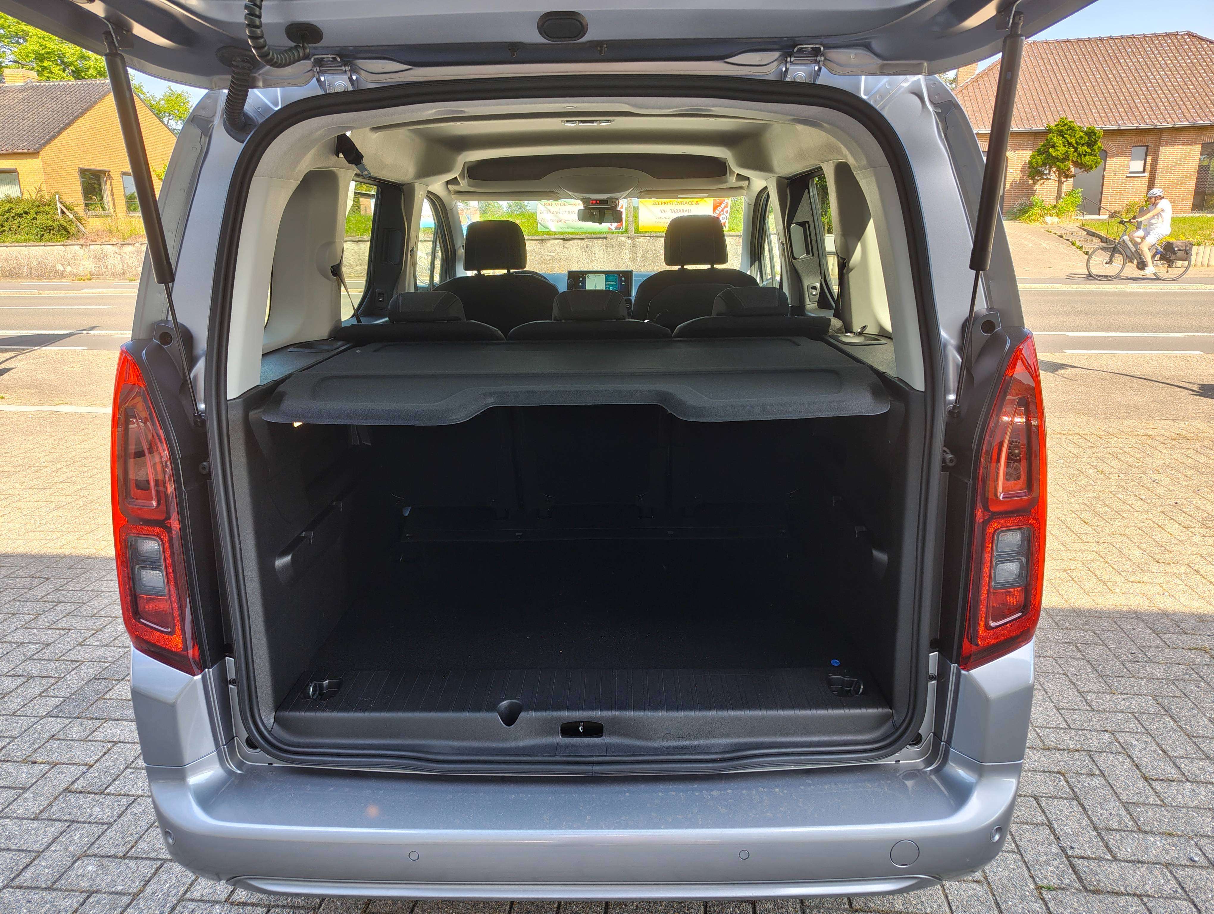 Opel Combo Life Combo Life 1.2 Turbo L1 Edition S/S 1000 km demowagen