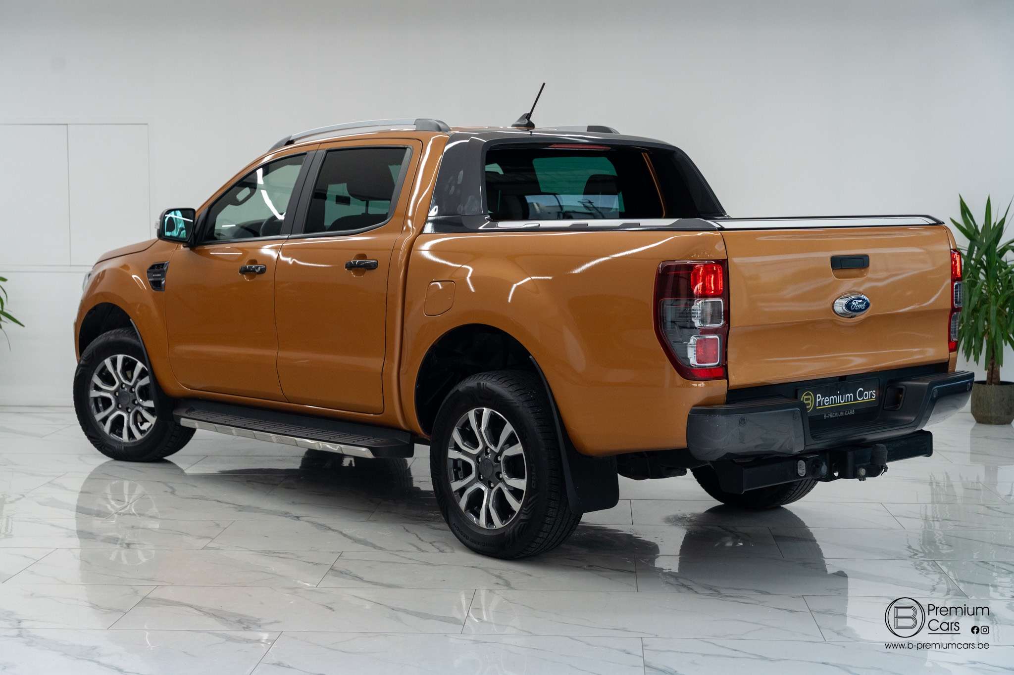 Ford Ranger 2.0 TDCI Wildtrack! Full! BTW! Navi, sfeer, Camera!