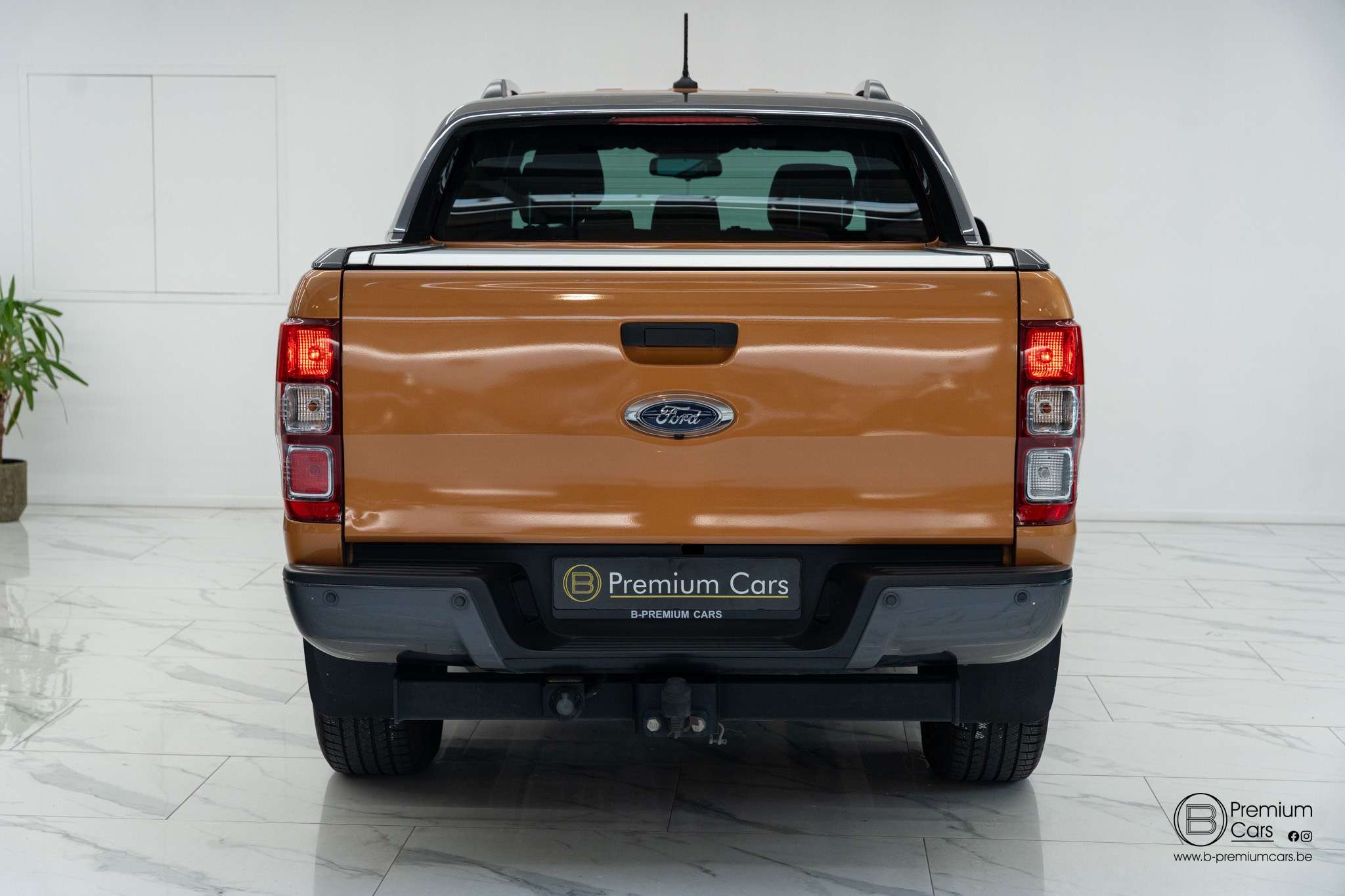 Ford Ranger 2.0 TDCI Wildtrack! Full! BTW! Navi, sfeer, Camera!