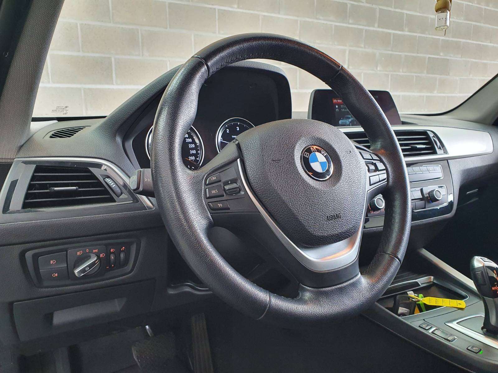 BMW 120 🟢Xdrive 2.0 DIESEL 190CV - 1ER MAIN - FULL CARNET - BOITE AUTO
