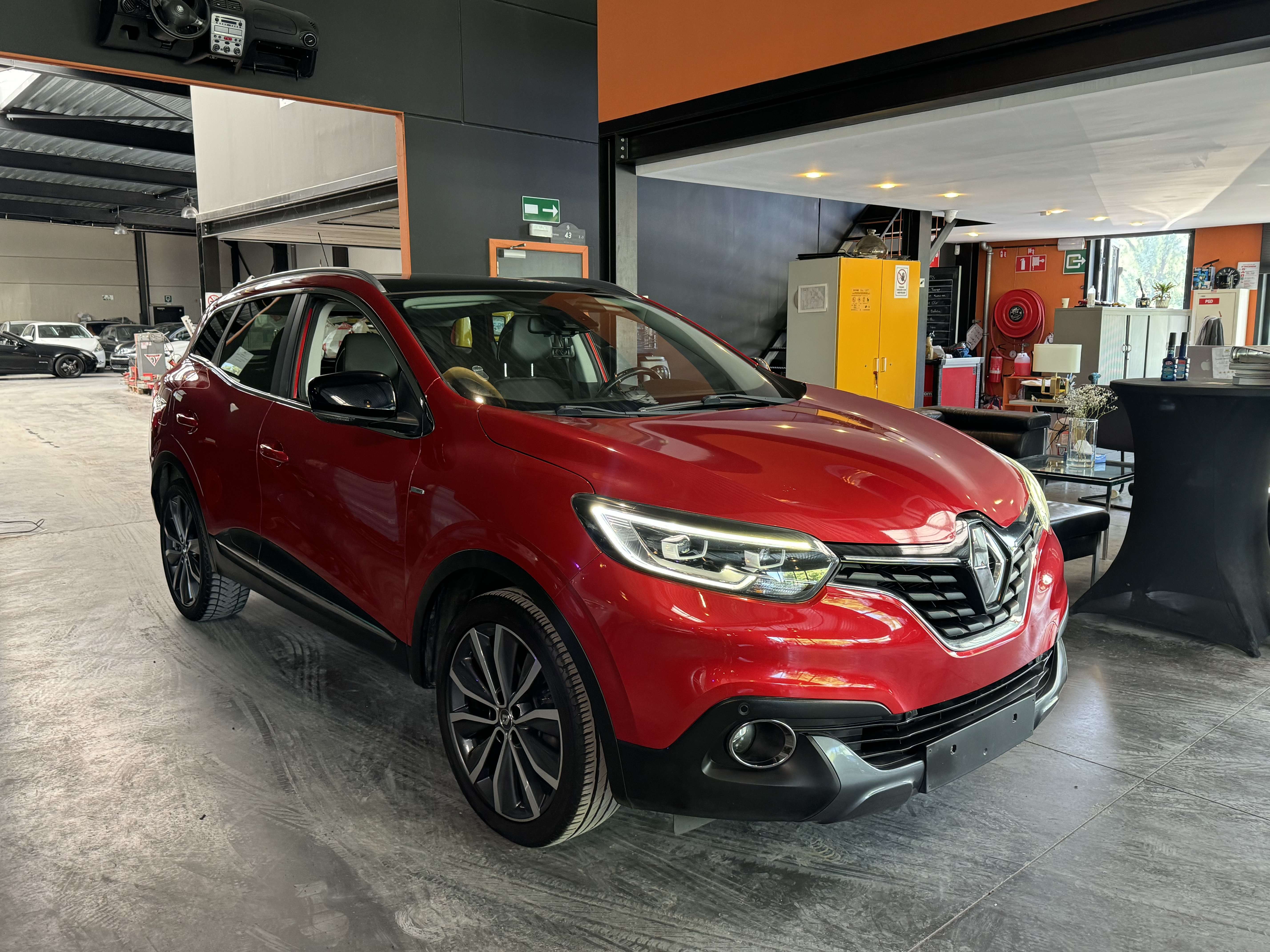 Renault Kadjar 1.2 TCe - AUTOMATIQUE - A/C - NAVI - MEDIA/TEL - ATT REMORQUE