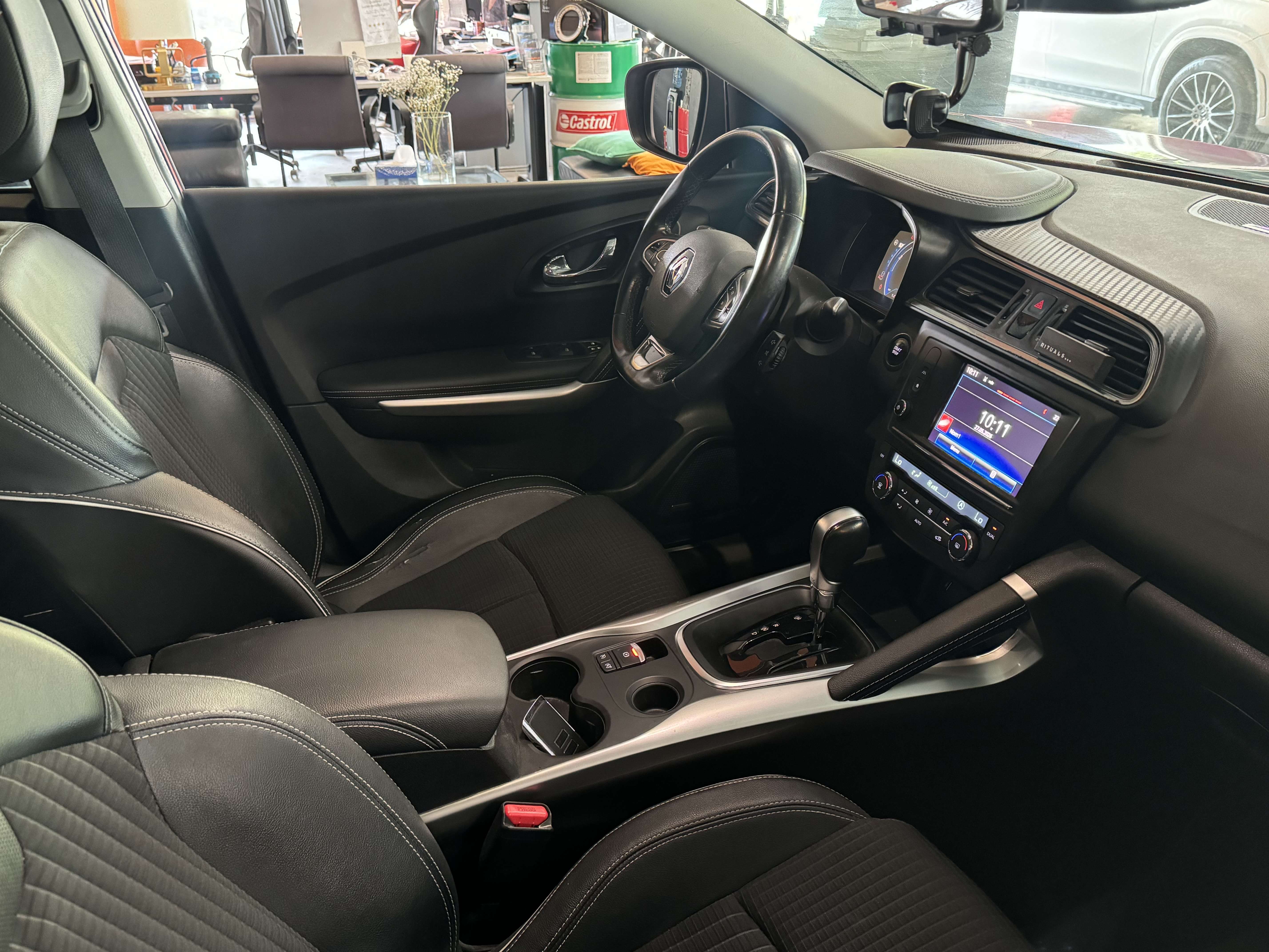 Renault Kadjar 1.2 TCe - AUTOMATIQUE - A/C - NAVI - MEDIA/TEL - ATT REMORQUE