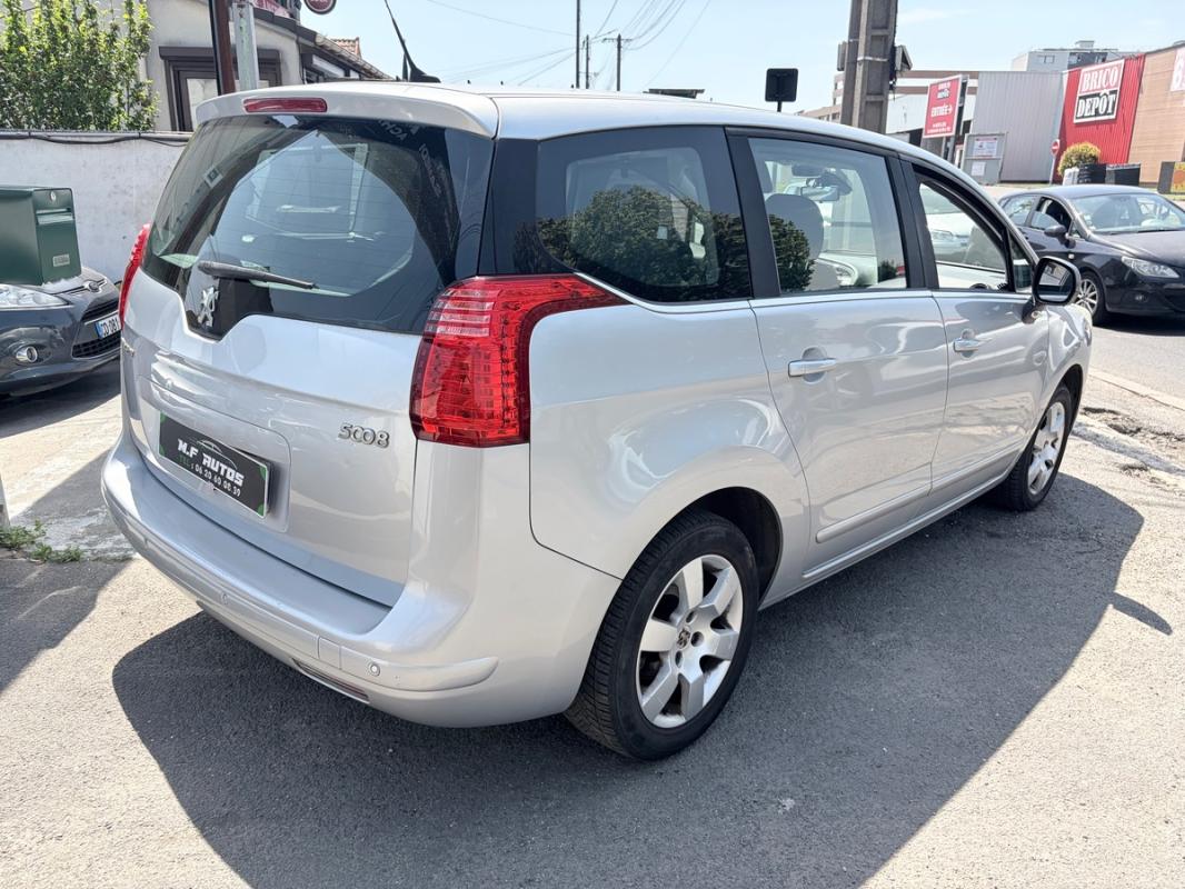 Peugeot 5008 7 PLACES 2012 1.6 HDi Active TOIT PANORAMIQUE RADAR BLUETOOTH RÉGULATEUR PAYER EN 3Foi