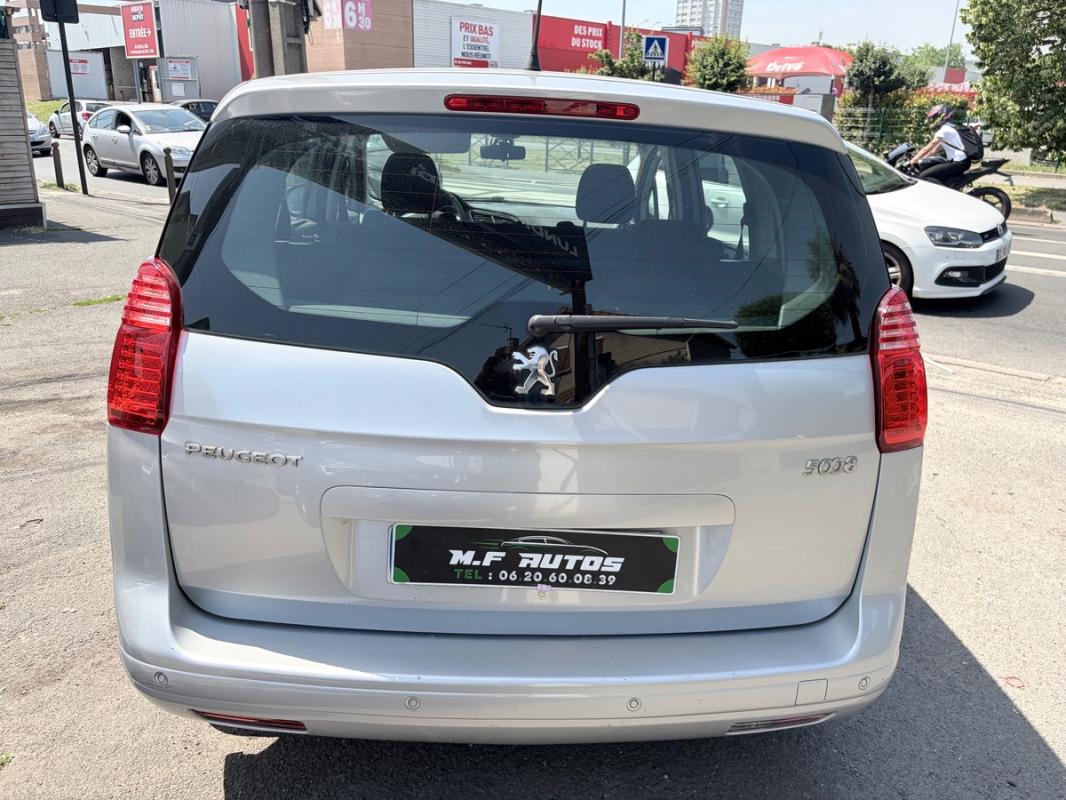 Peugeot 5008 7 PLACES 2012 1.6 HDi Active TOIT PANORAMIQUE RADAR BLUETOOTH RÉGULATEUR PAYER EN 3Foi