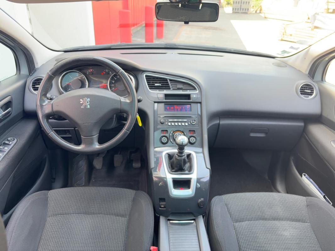 Peugeot 5008 7 PLACES 2012 1.6 HDi Active TOIT PANORAMIQUE RADAR BLUETOOTH RÉGULATEUR PAYER EN 3Foi