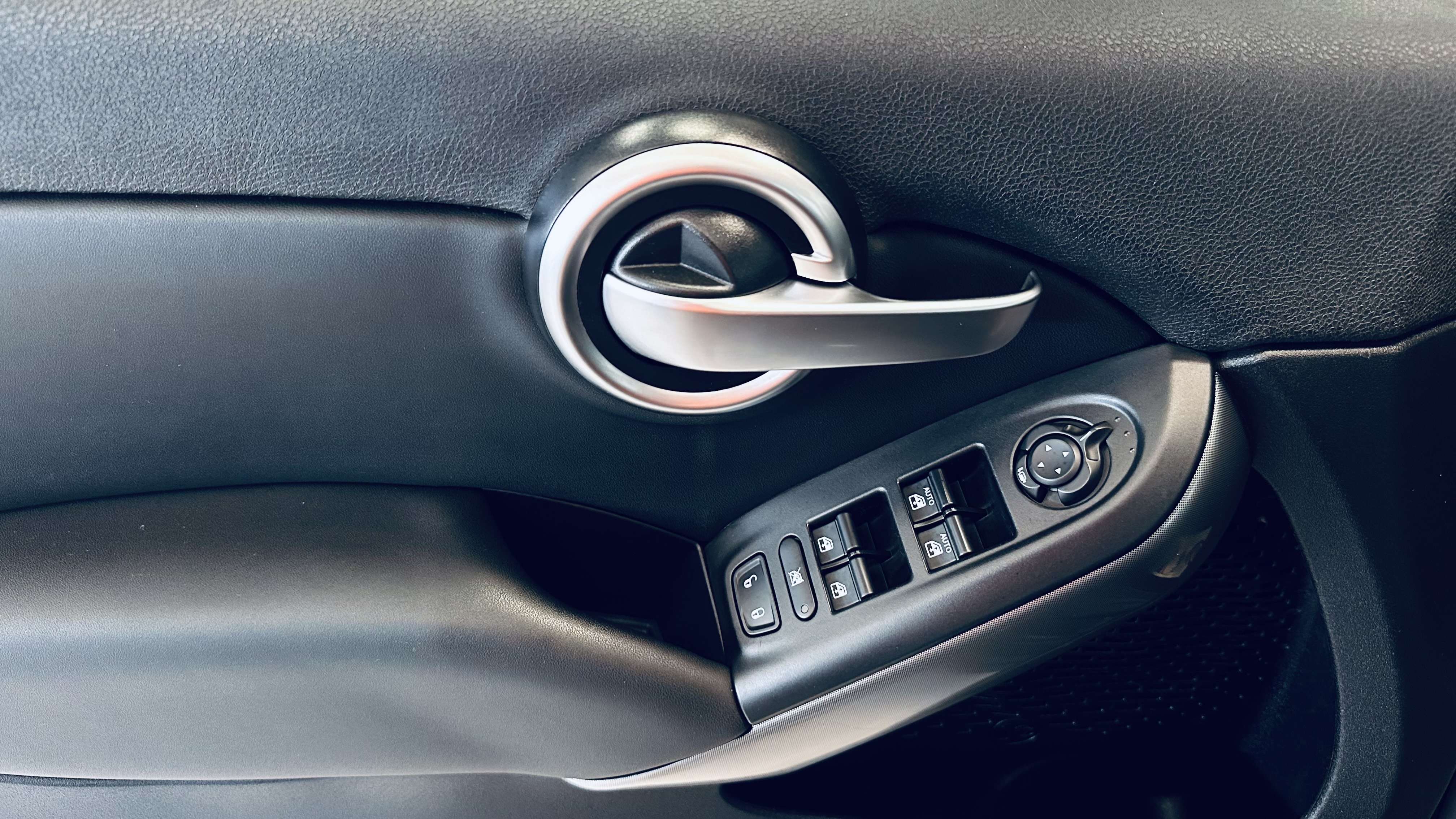 Fiat 500X 1.6i NAVI CLIM PDC LIM Vente  Reprise client