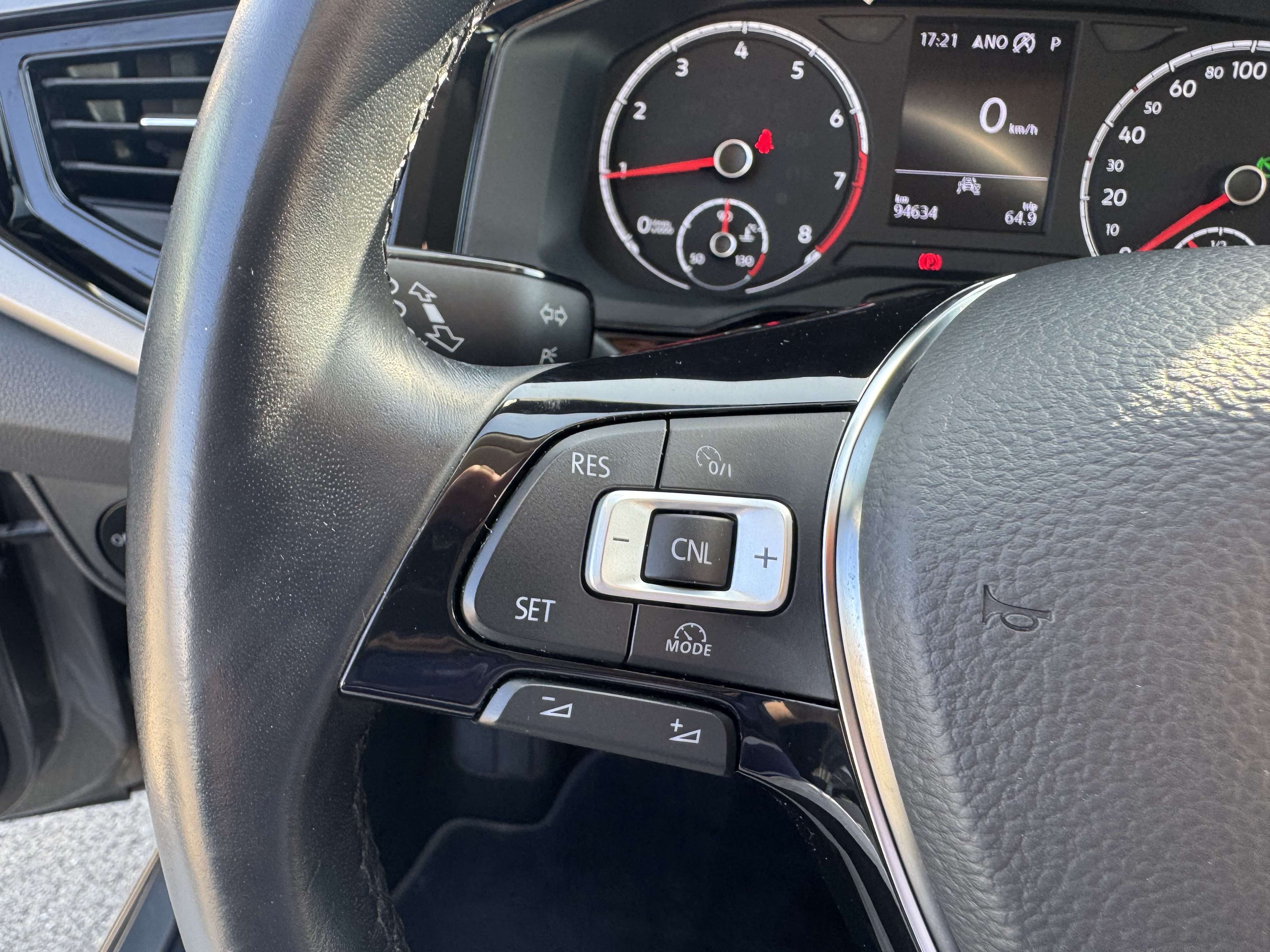 Volkswagen Polo 1.0 TSi Comfortline DSG / GPS / AIRCO / CARPLAY