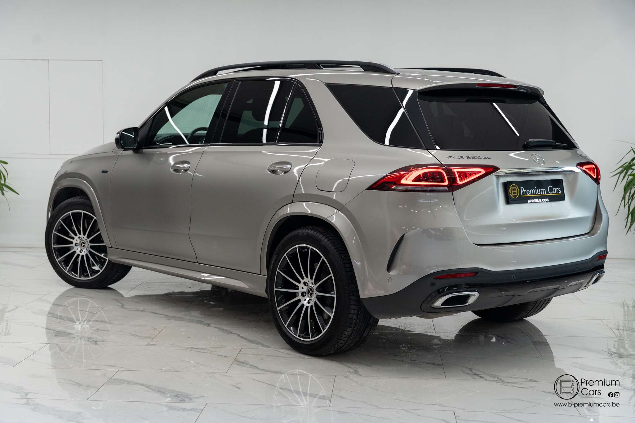 Mercedes-Benz GLE 350 de AMG line! Full Options! Sfeer! 360°! Pano!