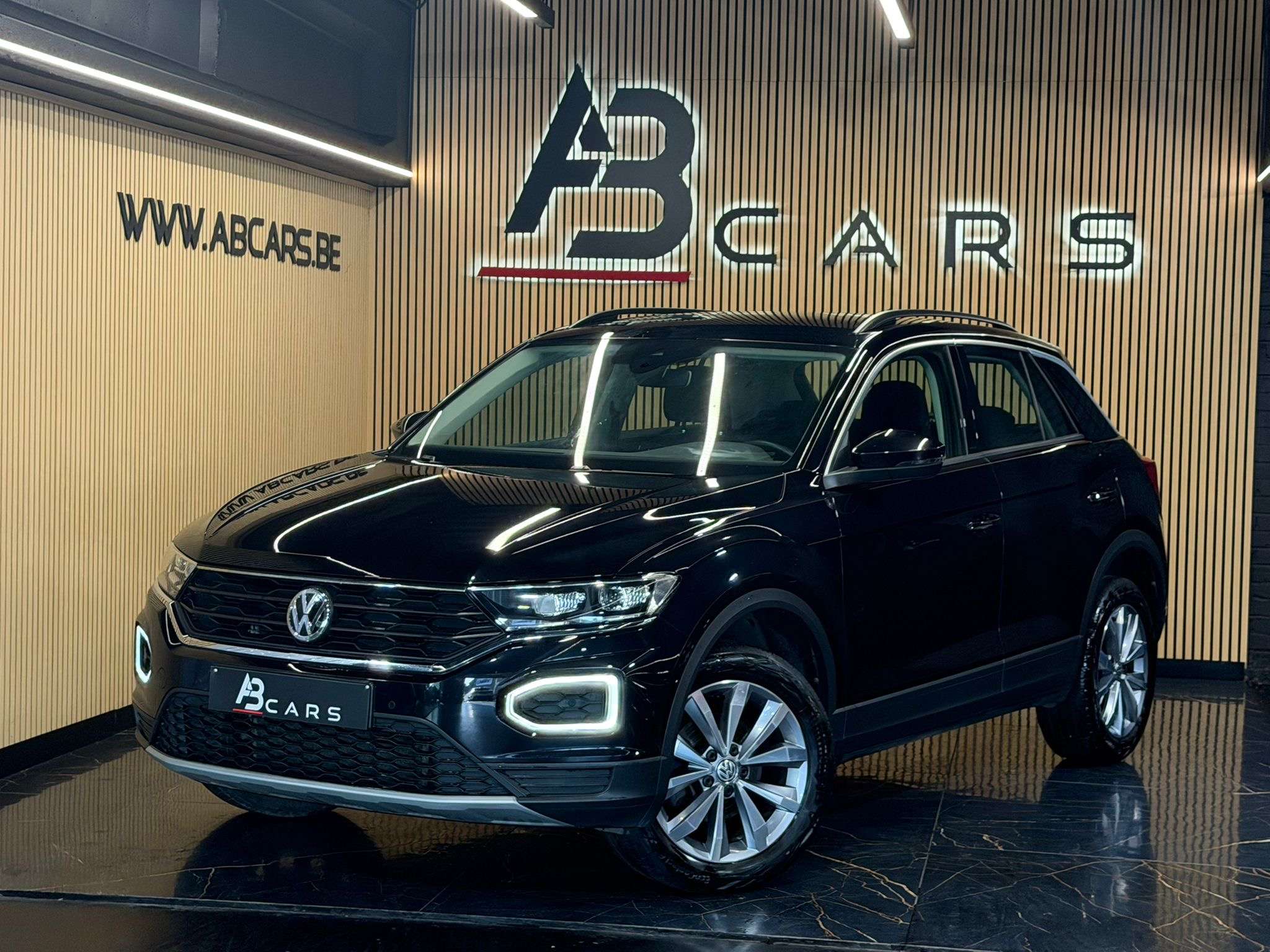 Volkswagen T-Roc 1.5 TSI ACT * SPO R T * GAR 12 MOIS * 1ER PROP