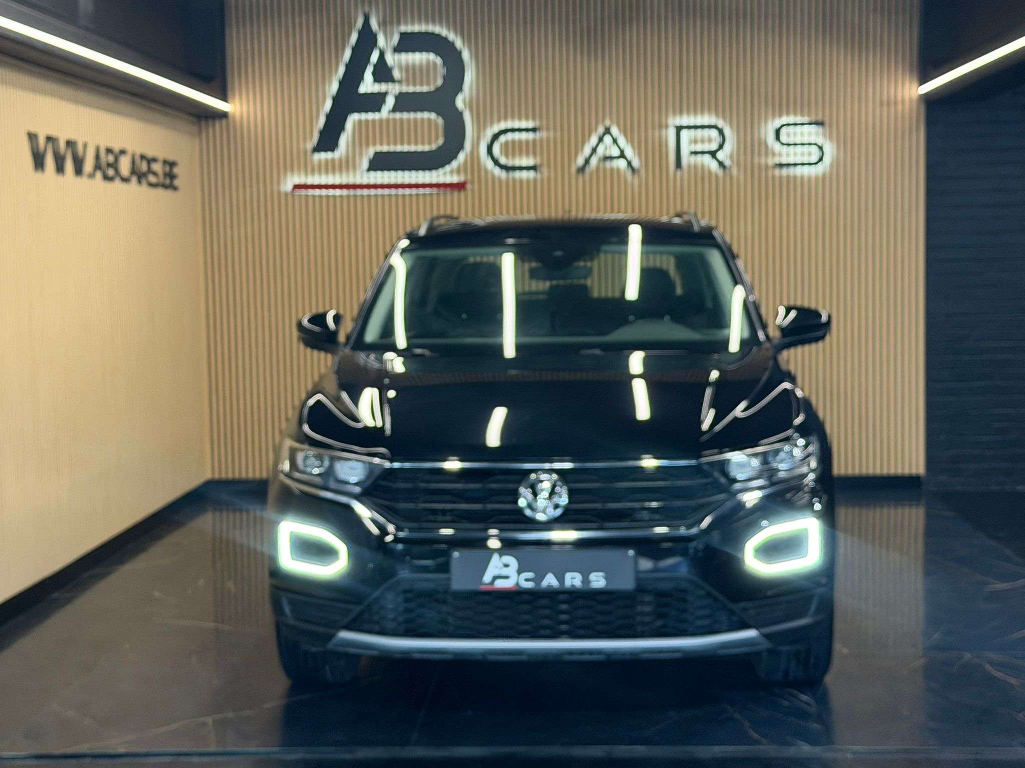Volkswagen T-Roc 1.5 TSI ACT * SPO R T * GAR 12 MOIS * 1ER PROP