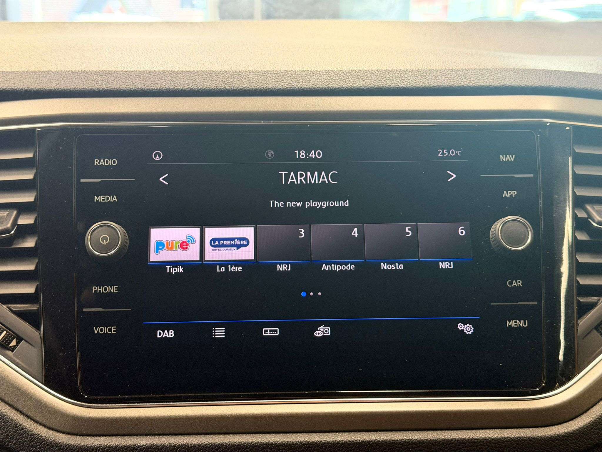 Volkswagen T-Roc 1.5 TSI ACT * SPO R T * GAR 12 MOIS * 1ER PROP