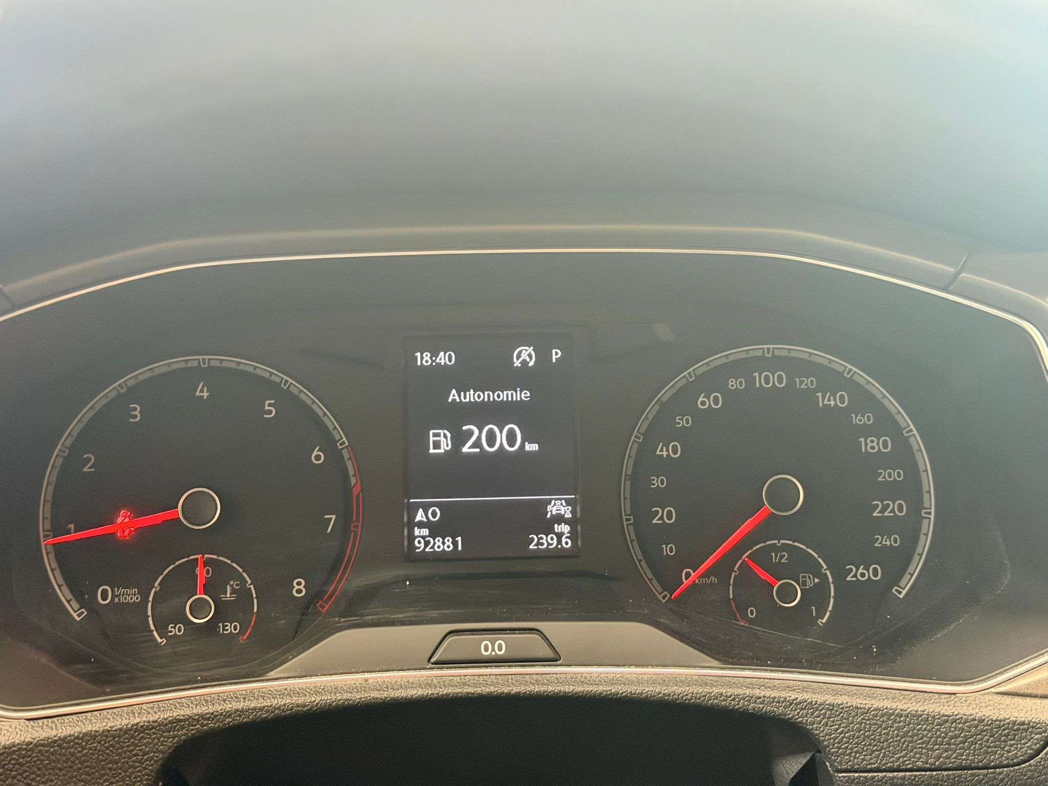 Volkswagen T-Roc 1.5 TSI ACT * SPO R T * GAR 12 MOIS * 1ER PROP