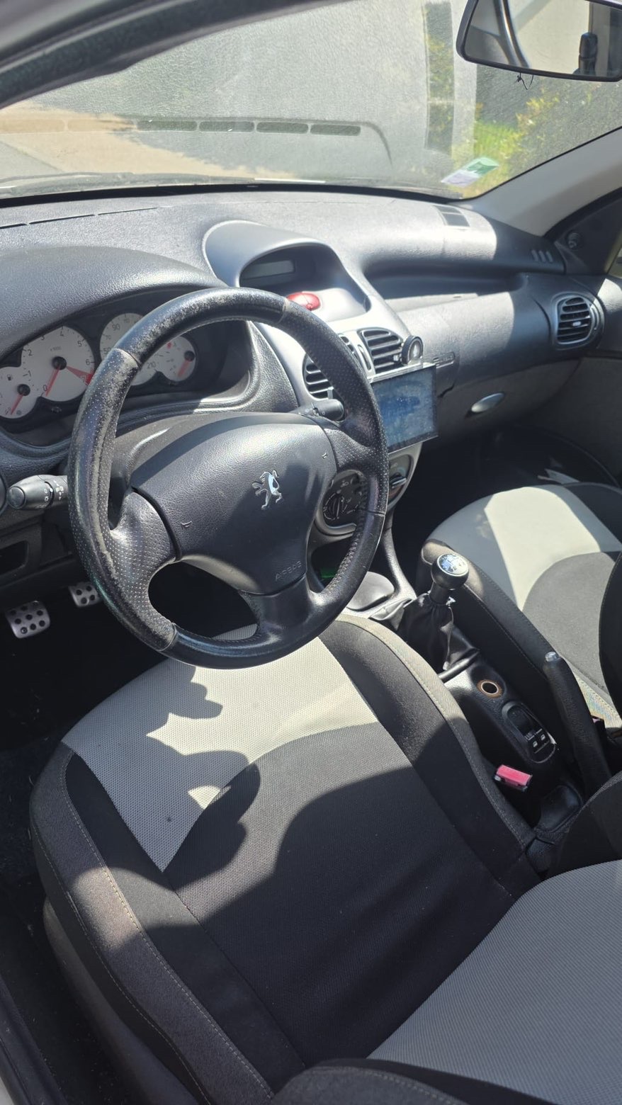 Peugeot 206 (2) 1.4 E X-BOX 3P