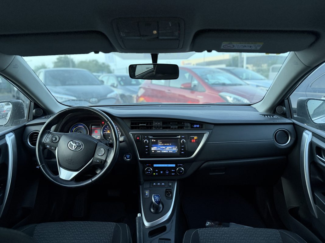 Toyota Auris SPORTS Touring 1.8 HYBRID 136H DYNAMIC BUSINESS