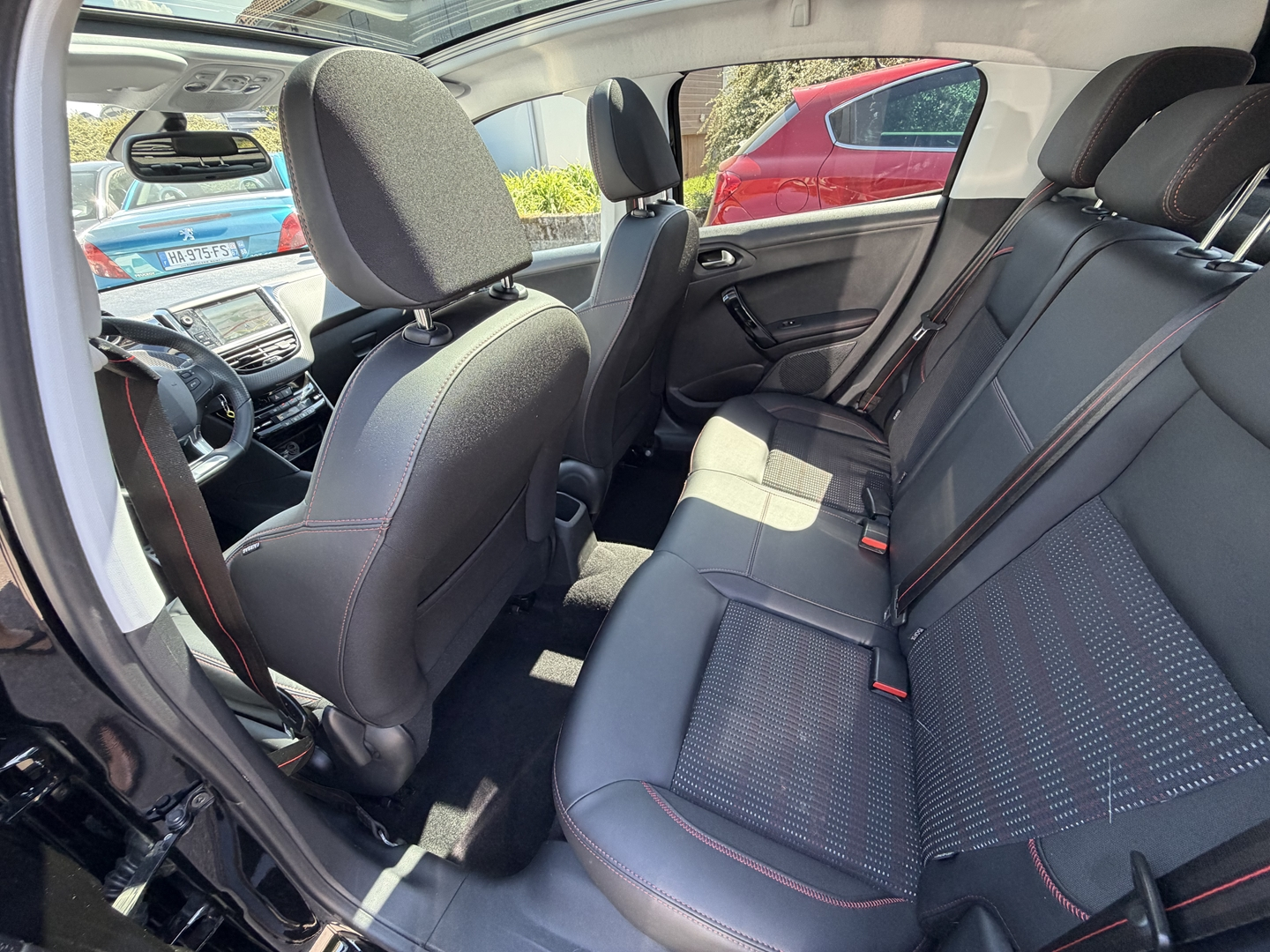 Peugeot 208 1.6 BLUEHDI 100CH GT LINE 5P