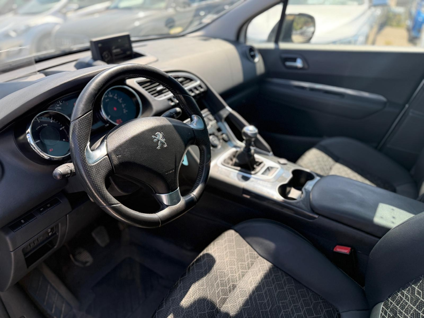 Peugeot 3008 1.6 BLUEHDI 120CH ALLURE S&S
