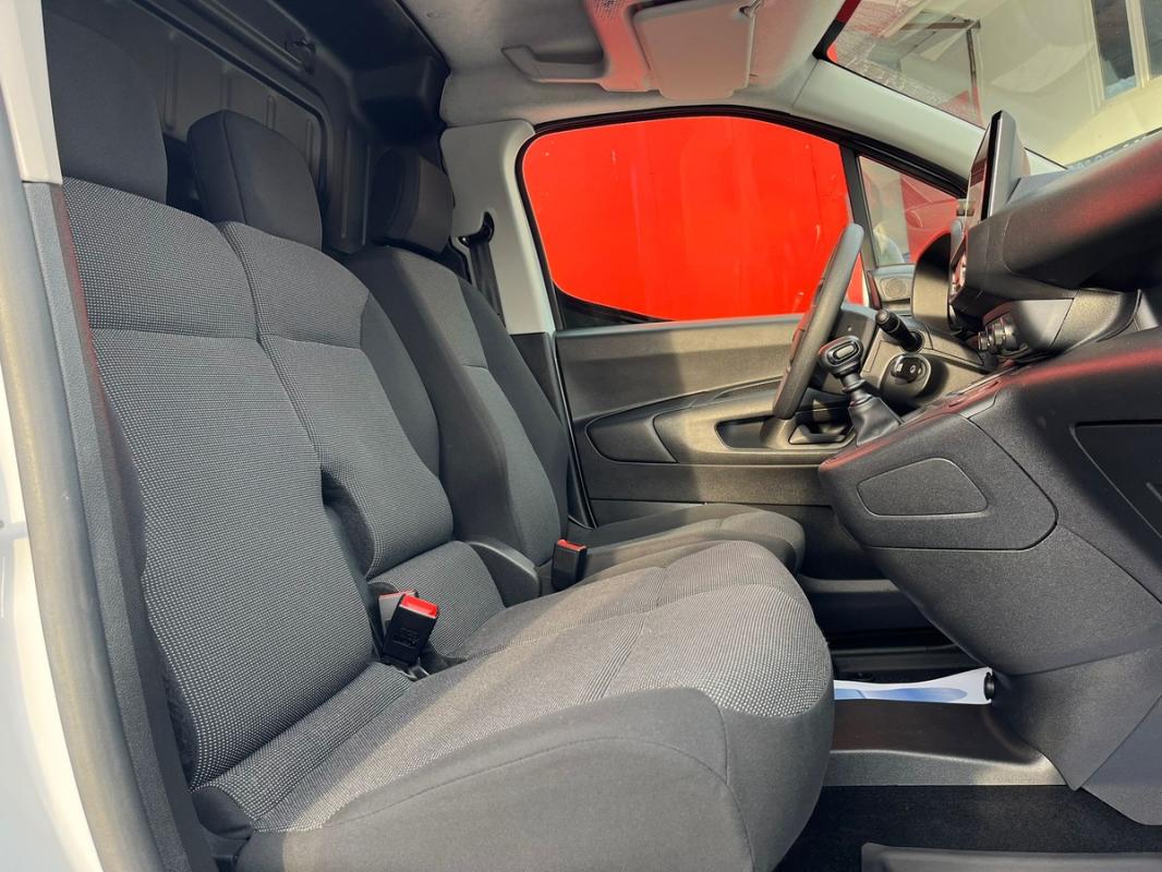Citroen Berlingo 1.5 HDI 100 CH - 1ere MAIN 3 PLACES |RÉVISÉE ET ANS DE GARANTIE CONSTRUCTEUR
