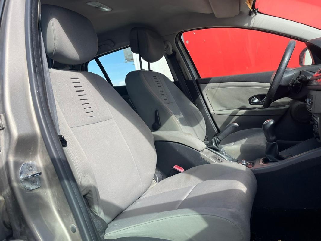 Renault Megane Break 1.5L DCI 86 CH GPS, RÉGULATEUR ET LIMITEUR DE VITESSE.. - RÉVISÉE & GARANTIE