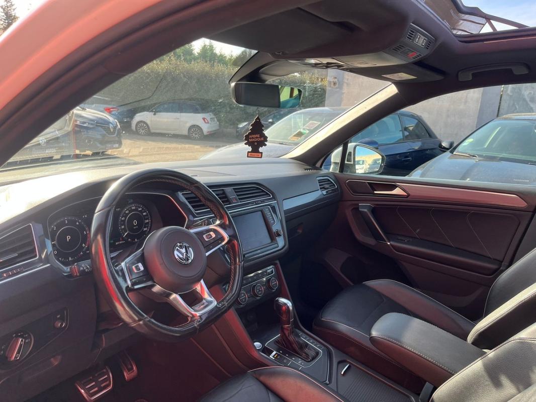 Volkswagen Tiguan 2.0L TDI 150 CH R-LINE - BOÎTE AUTOMATIQUE- ENTIÈREMENT RÉVISÉE ET GARANTIE