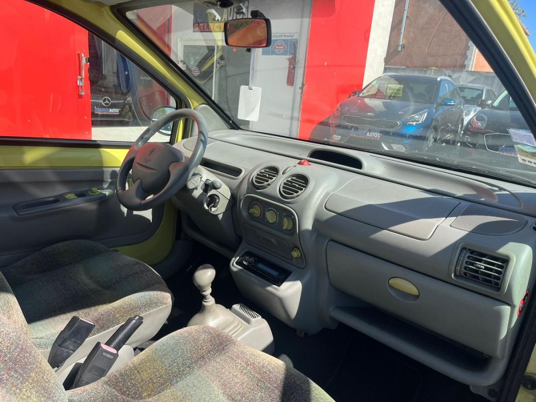 Renault Twingo 1.2 60 CH ESSENCE - TRÈS ÉCONOMIQUE ET IDÉAL POUR UN JEUNE CONDUCTEUR