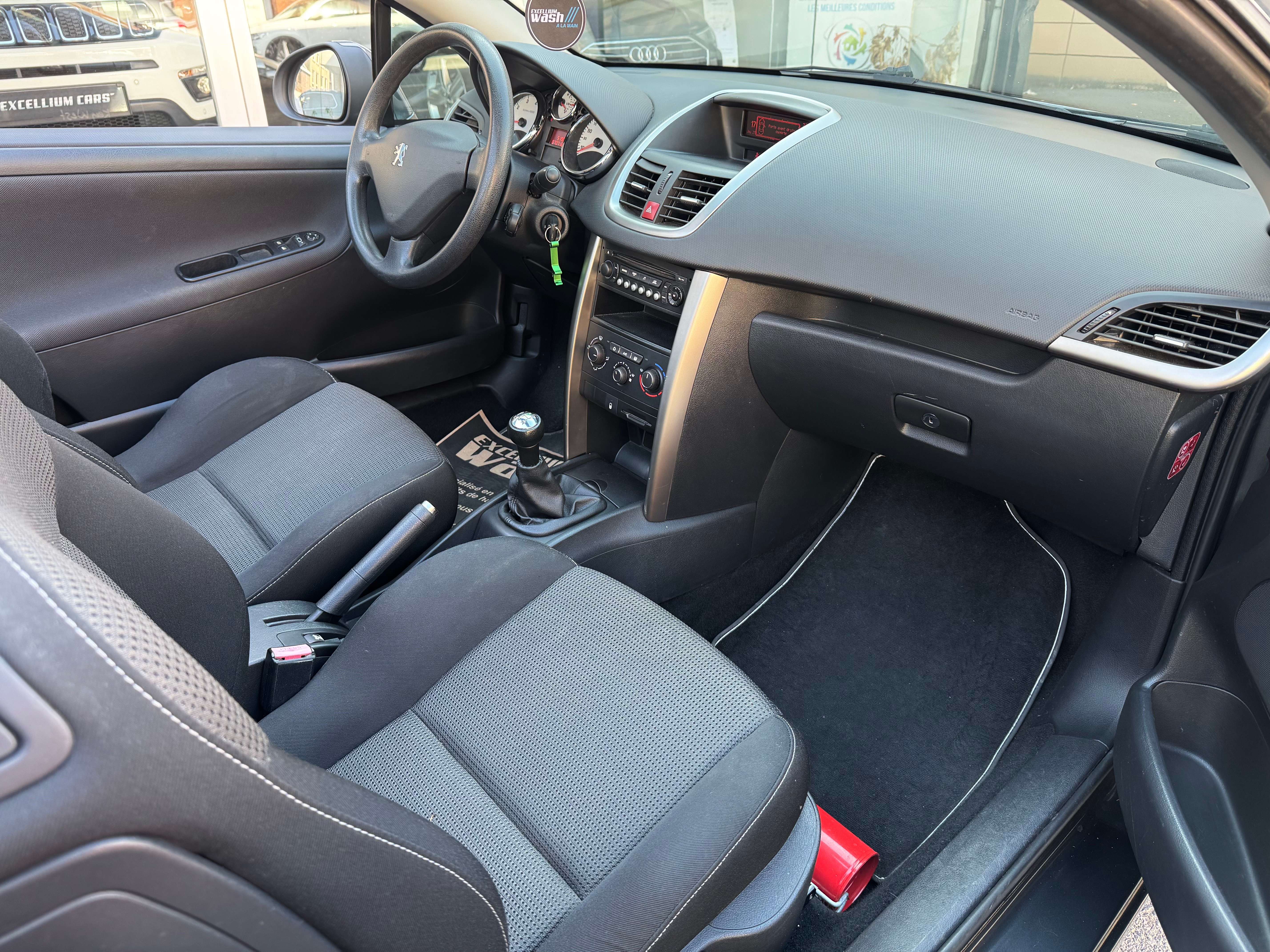 Peugeot 207 CC 1.6i key west  Jante Airco 4Place Carnet