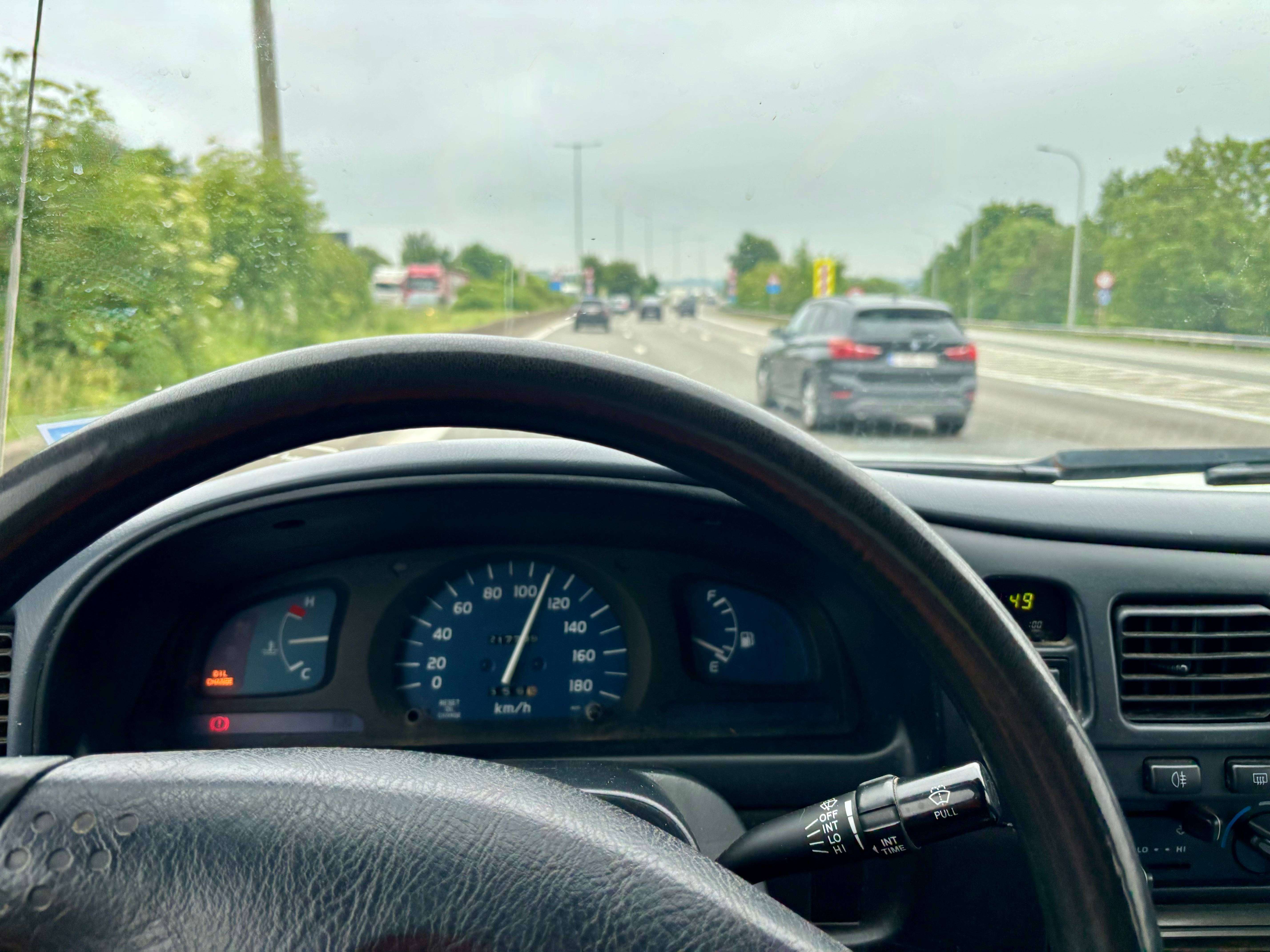 Toyota Hilux Extra Cab 2.5 D4D 102 cv 4WD 2+2  Belgium car