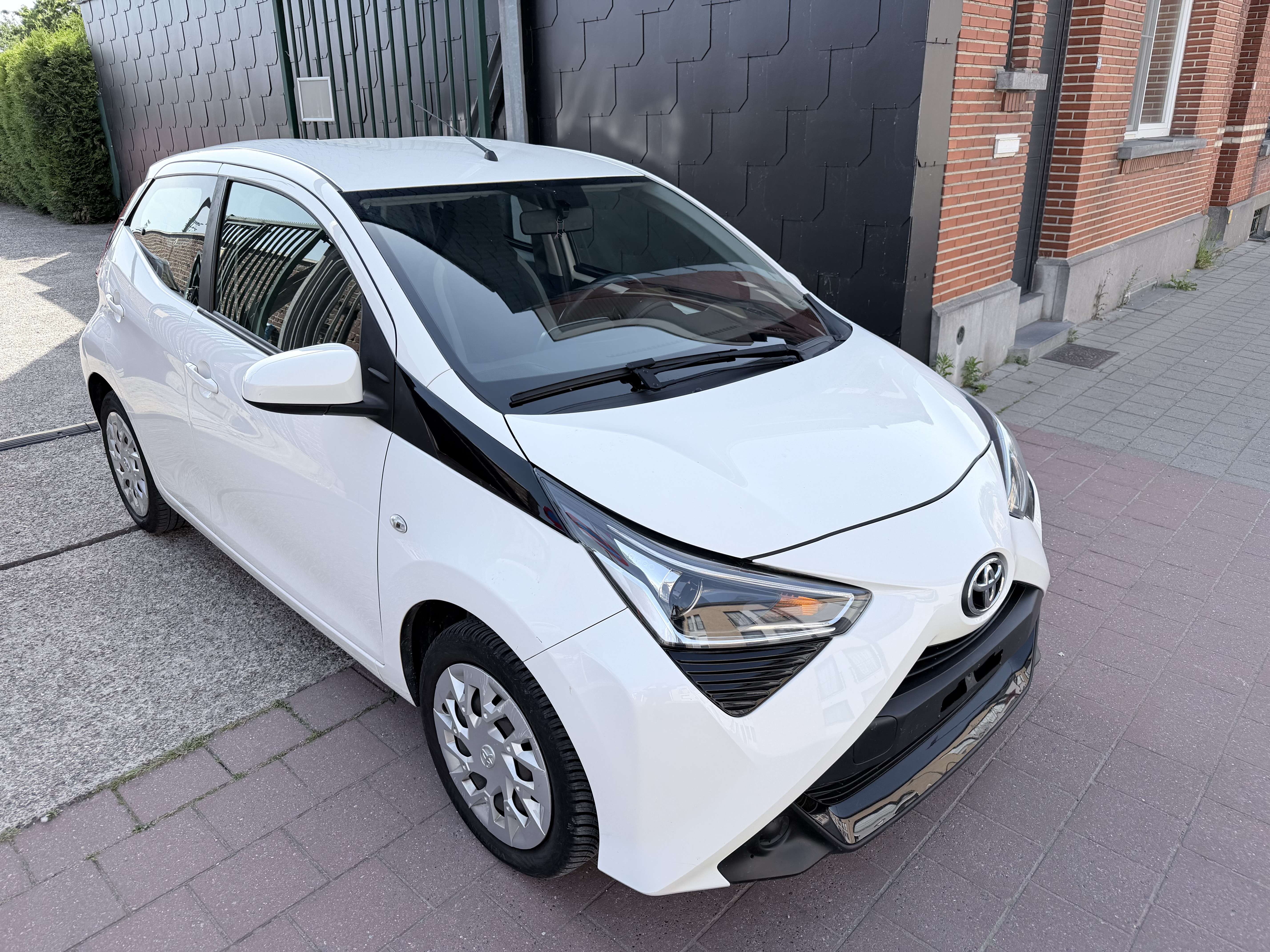 Toyota Aygo 1.0 I EDITION | Carplay | Cruise | Achteruitrijcam