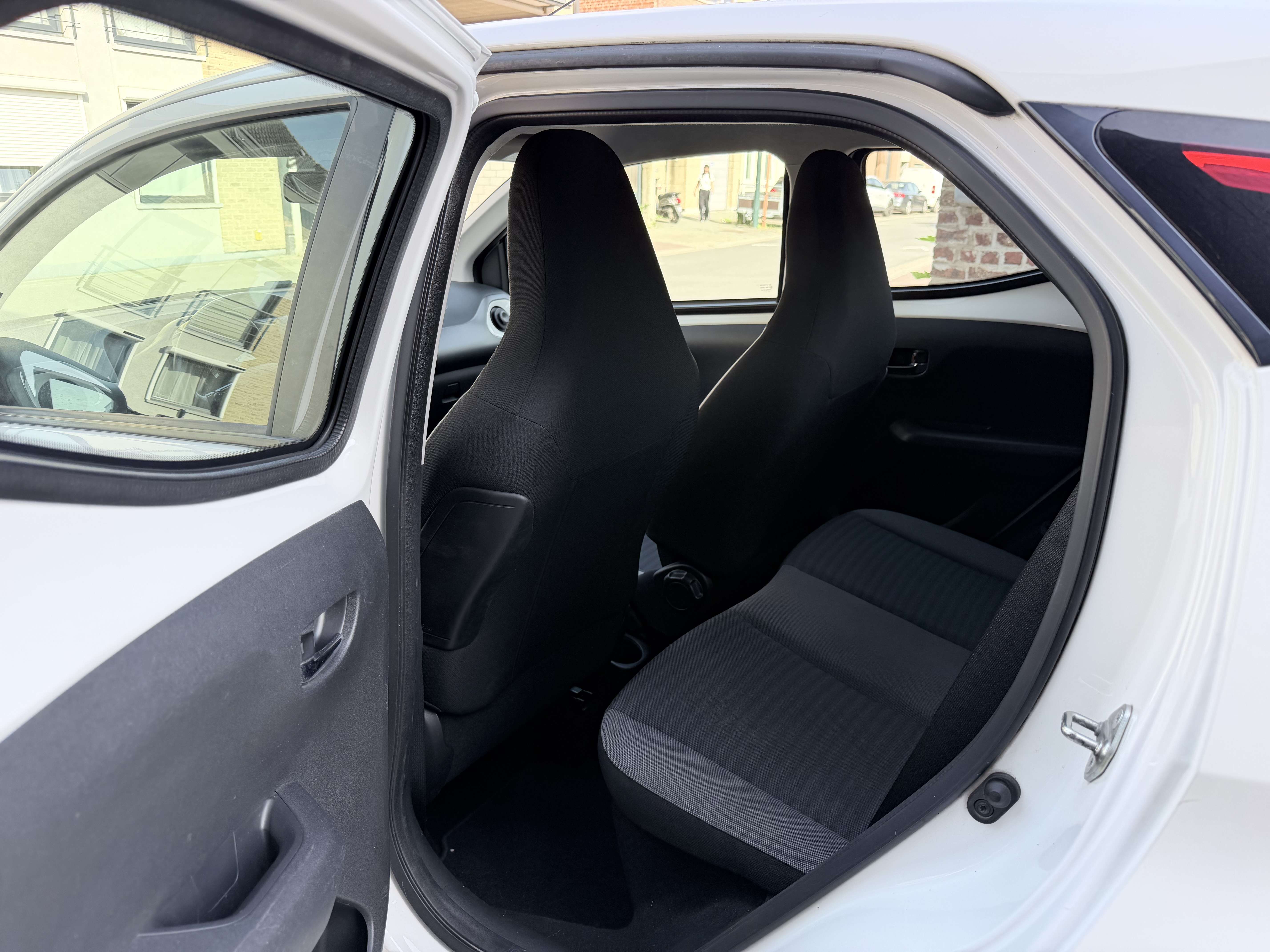 Toyota Aygo 1.0 I EDITION | Carplay | Cruise | Achteruitrijcam