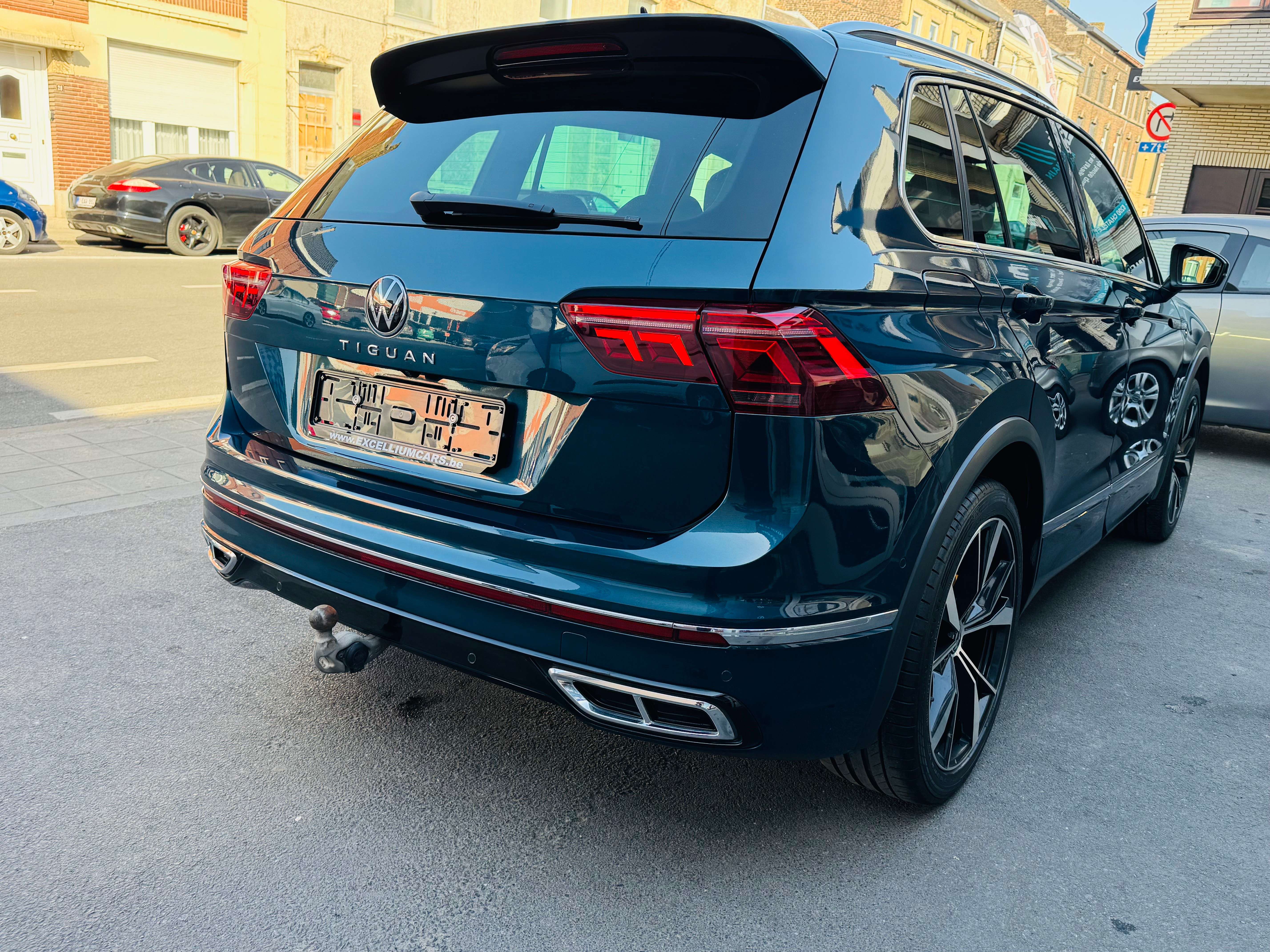 Volkswagen Tiguan 1.5 TSI R-line Boite Auto Feux Led Attache Remorque Camera Tres Propre Carnet Garantie