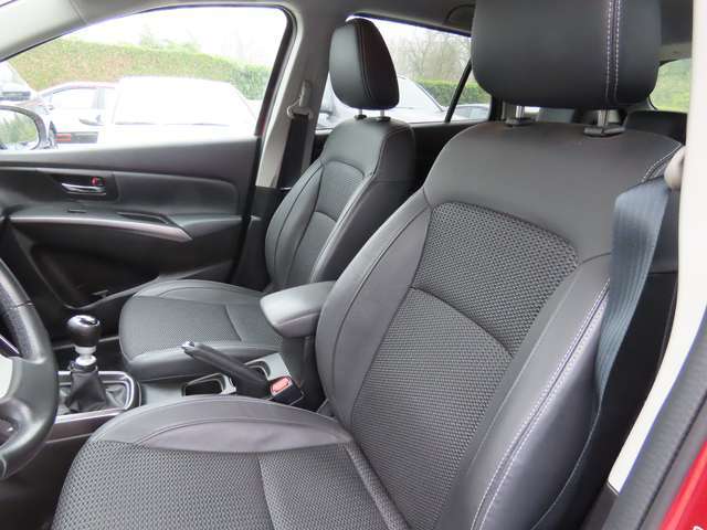 Suzuki SX4 S-Cross HYBRID